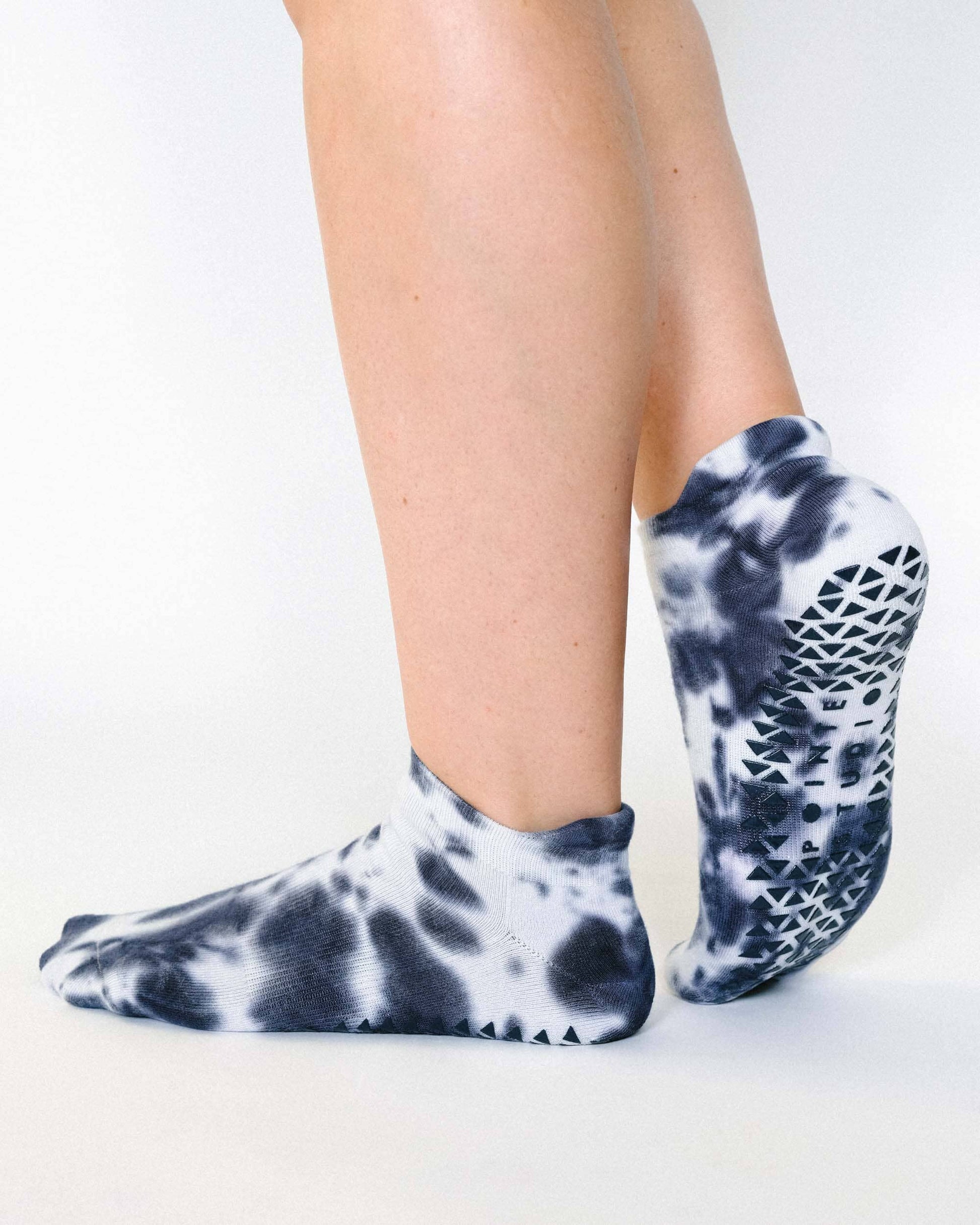 Dominique Full Foot Grip Sock