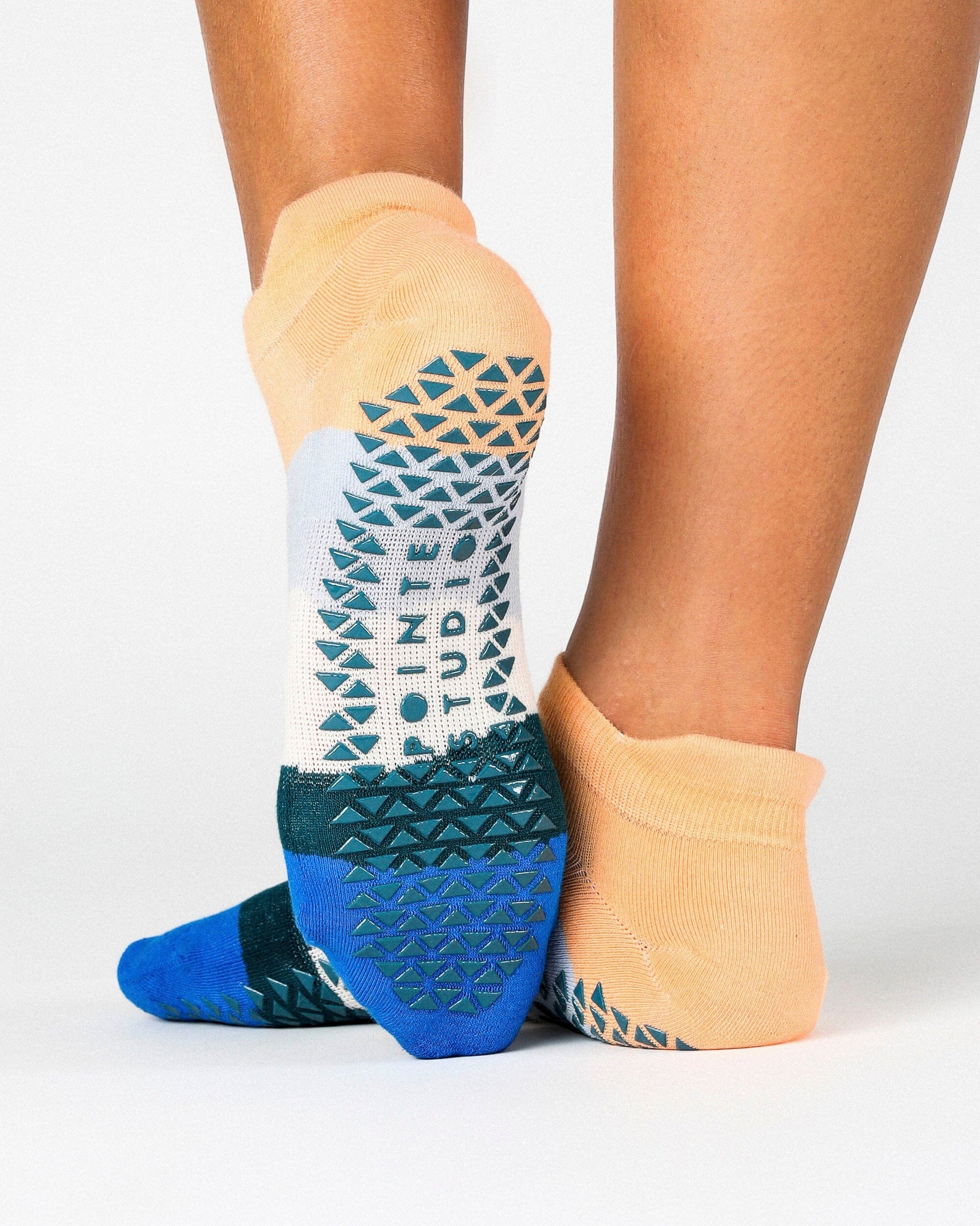 Layered Stripe Full Foot Grip Sock