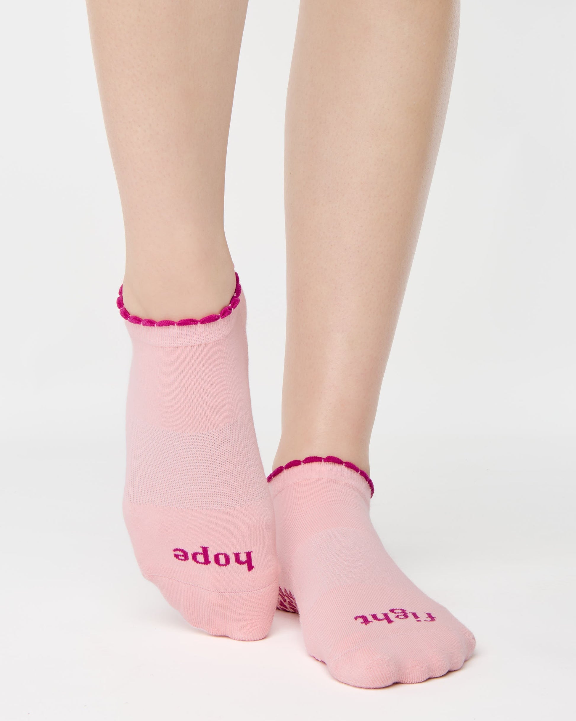 Pointe Studio X Susan G Komen Hope Full Foot Grip Sock