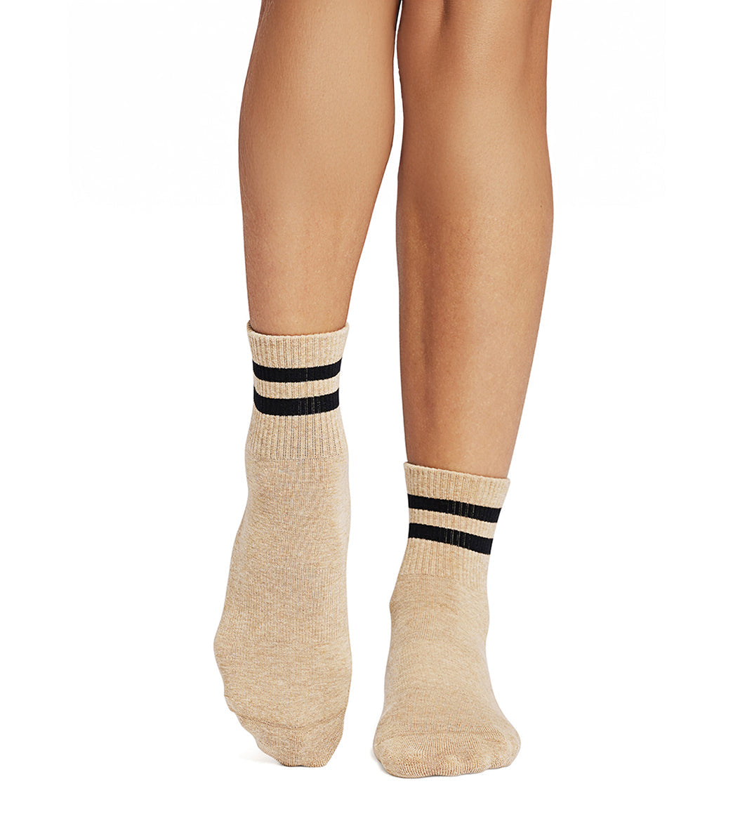 Tavi Aria Yoga Grip Socks