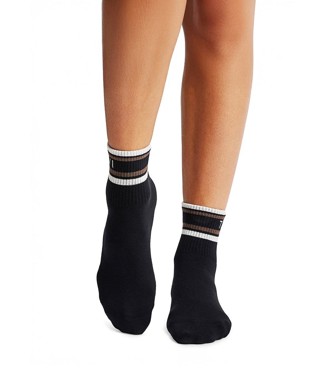 Tavi Aria Yoga Grip Socks