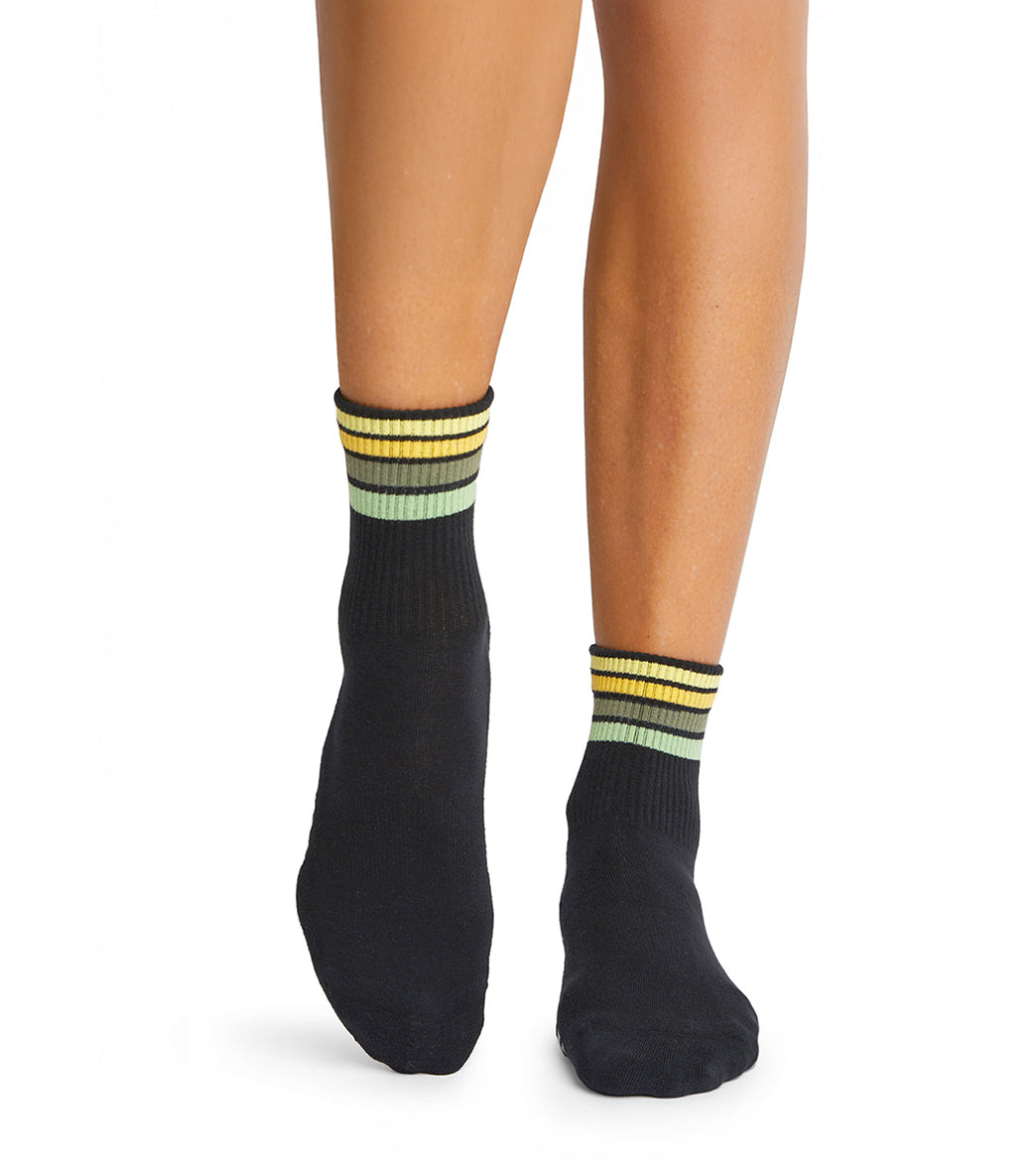 Tavi Aria Yoga Grip Socks