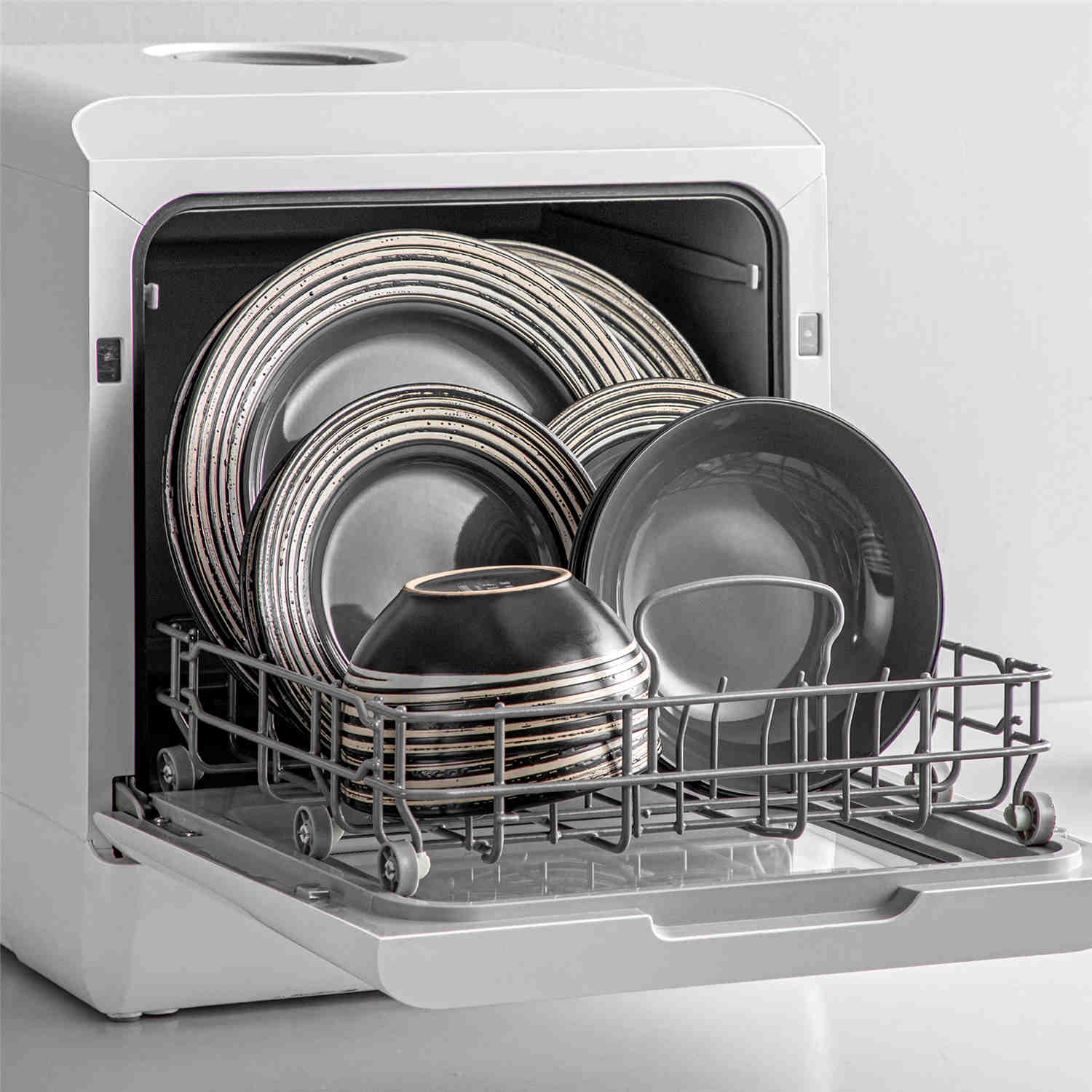 Arbre 16 Piece Dinnerware Set