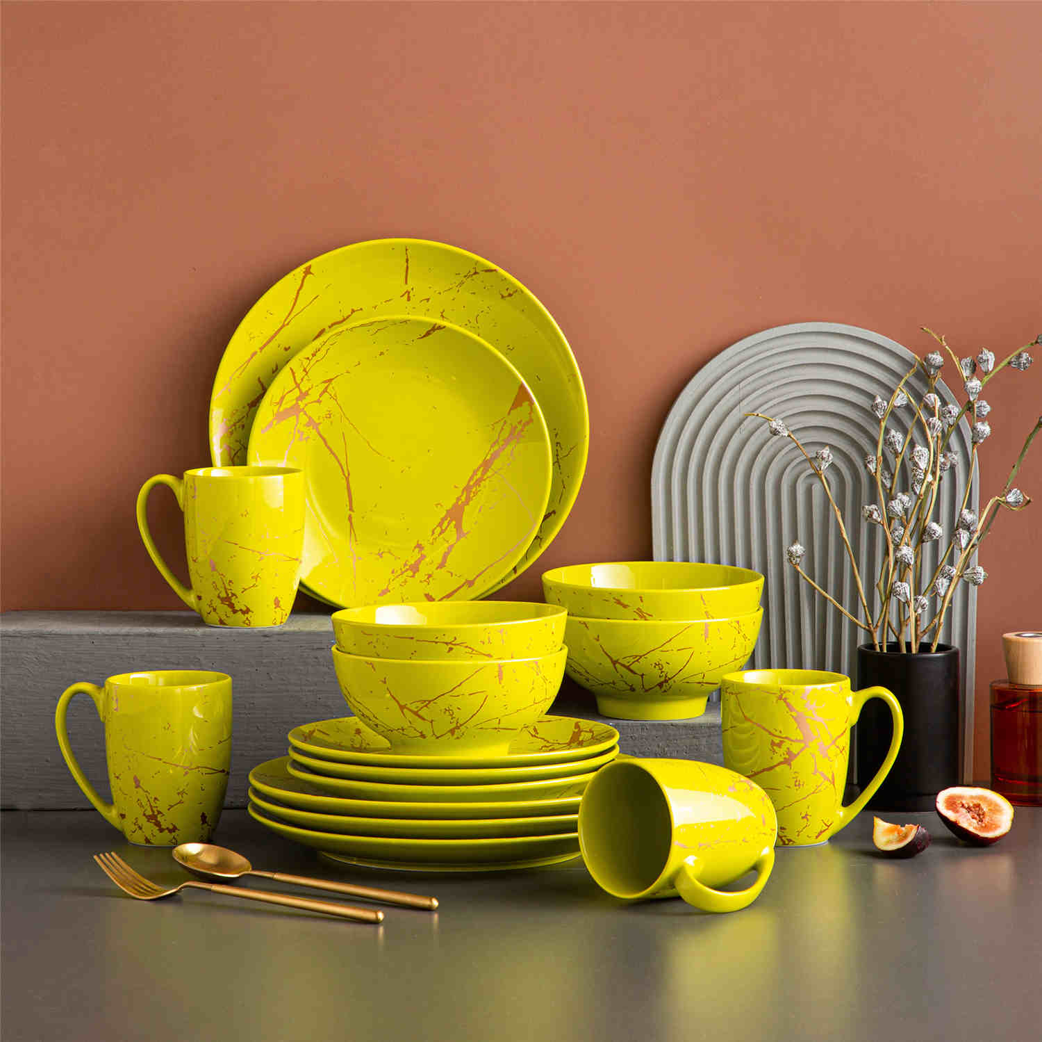LOVECASA 16 Piece Gold Splash Dinnerware Set