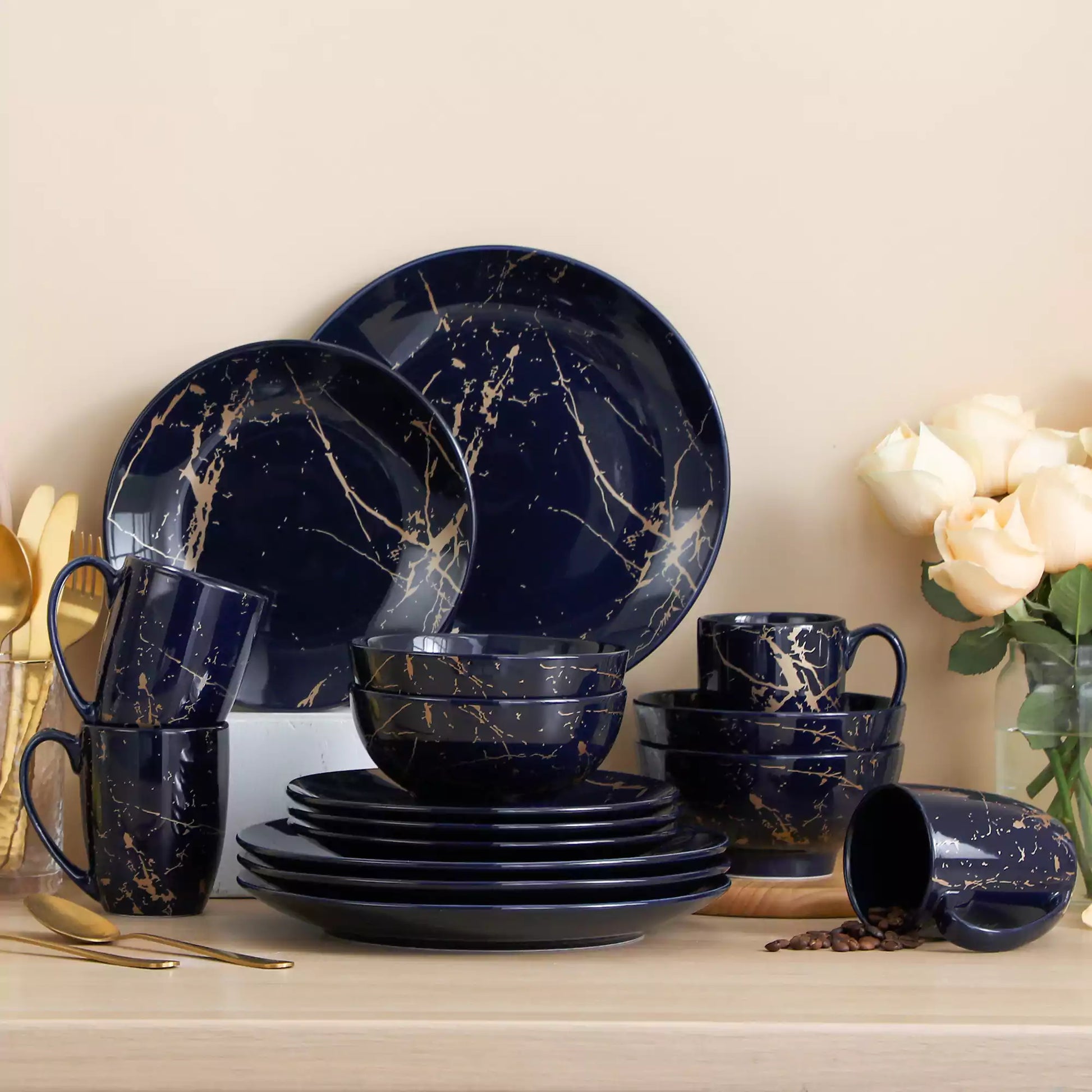 LOVECASA 16 Piece Gold Splash Dinnerware Set