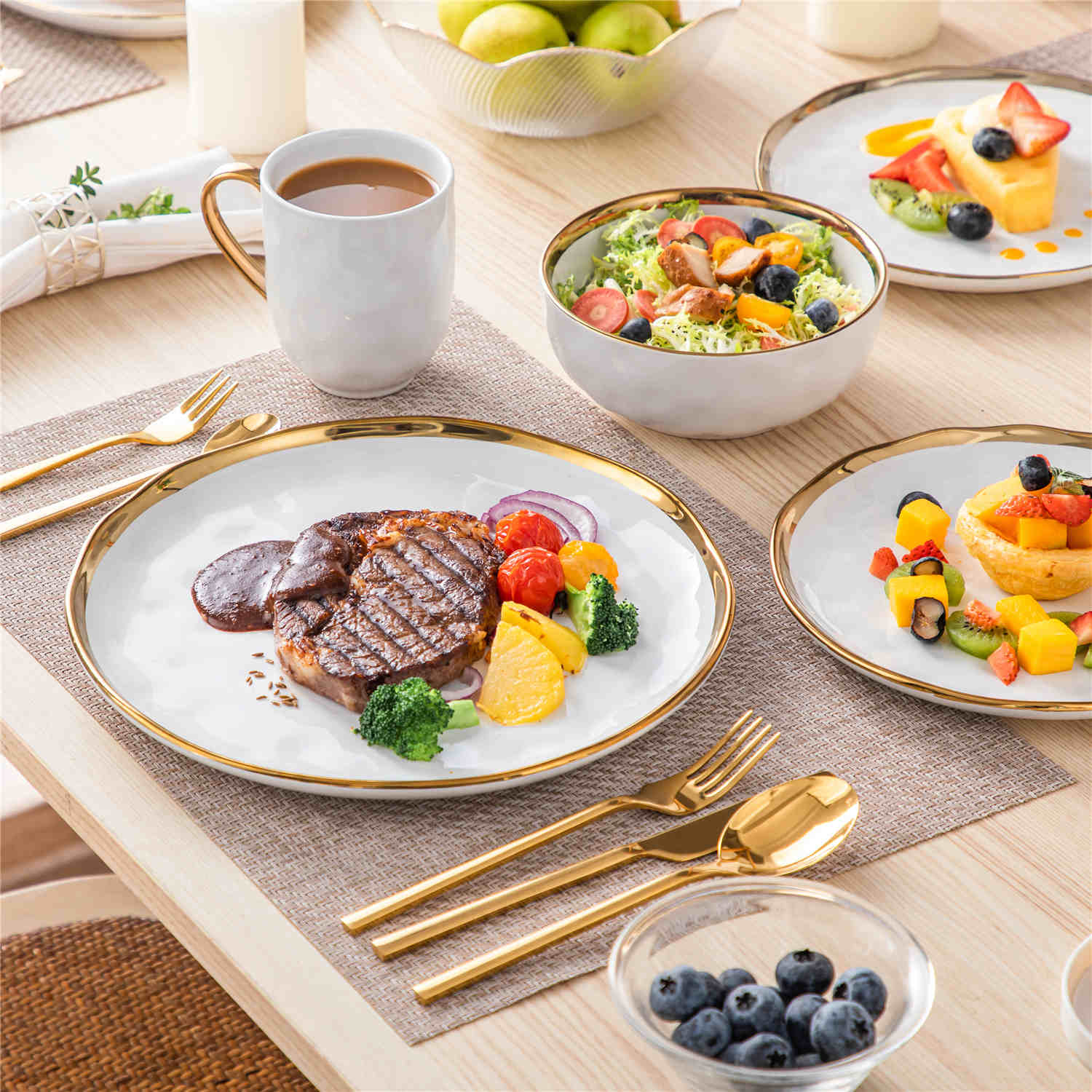 LOVECASA Gold Trim 16 Piece Dinnerware Set