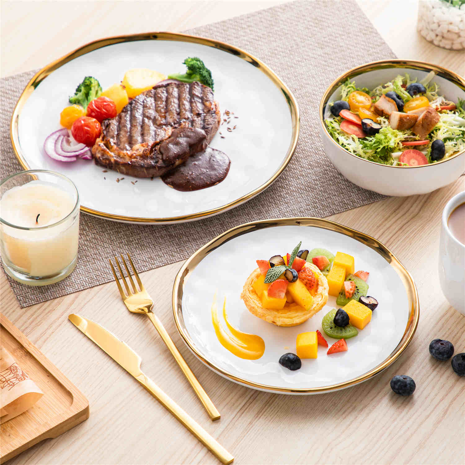 LOVECASA Gold Trim 16 Piece Dinnerware Set