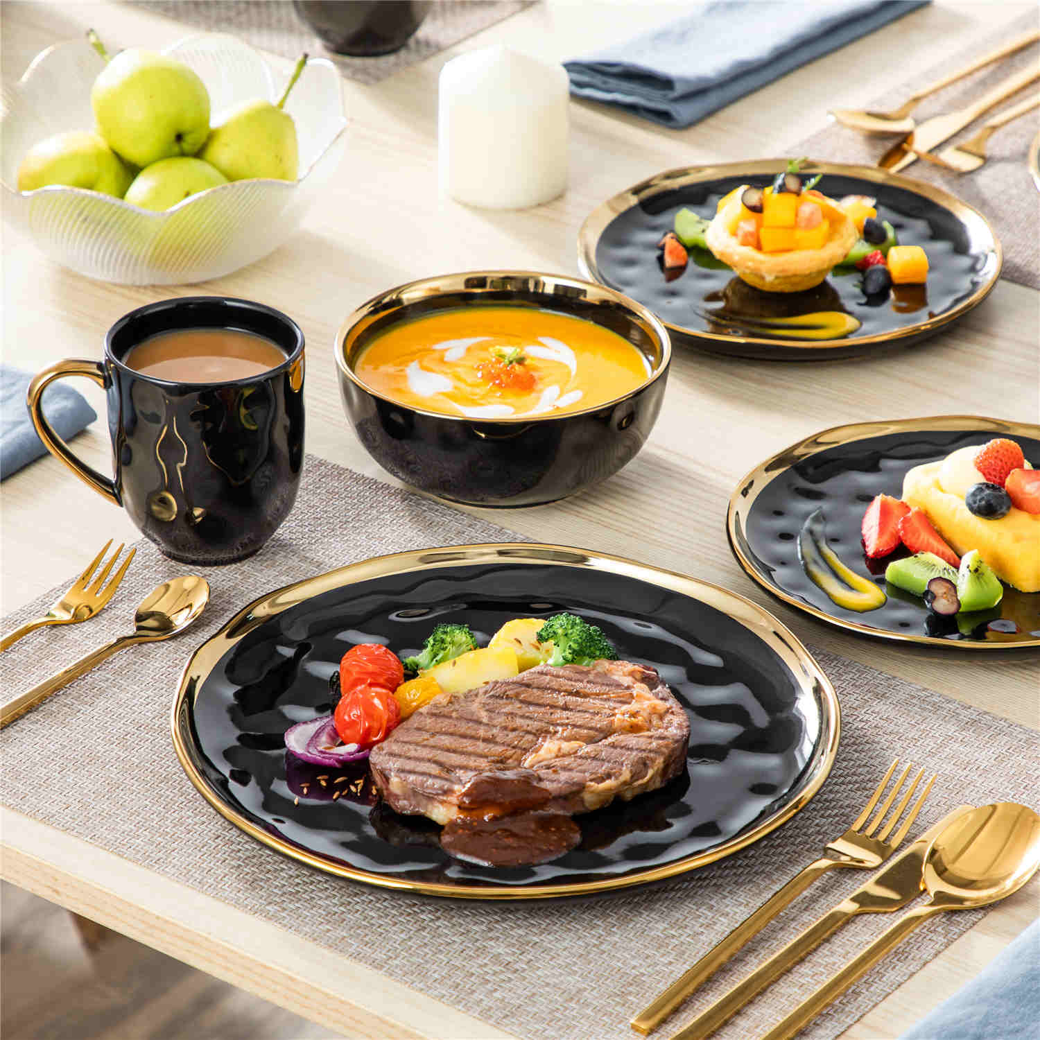 LOVECASA Gold Trim 16 Piece Dinnerware Set