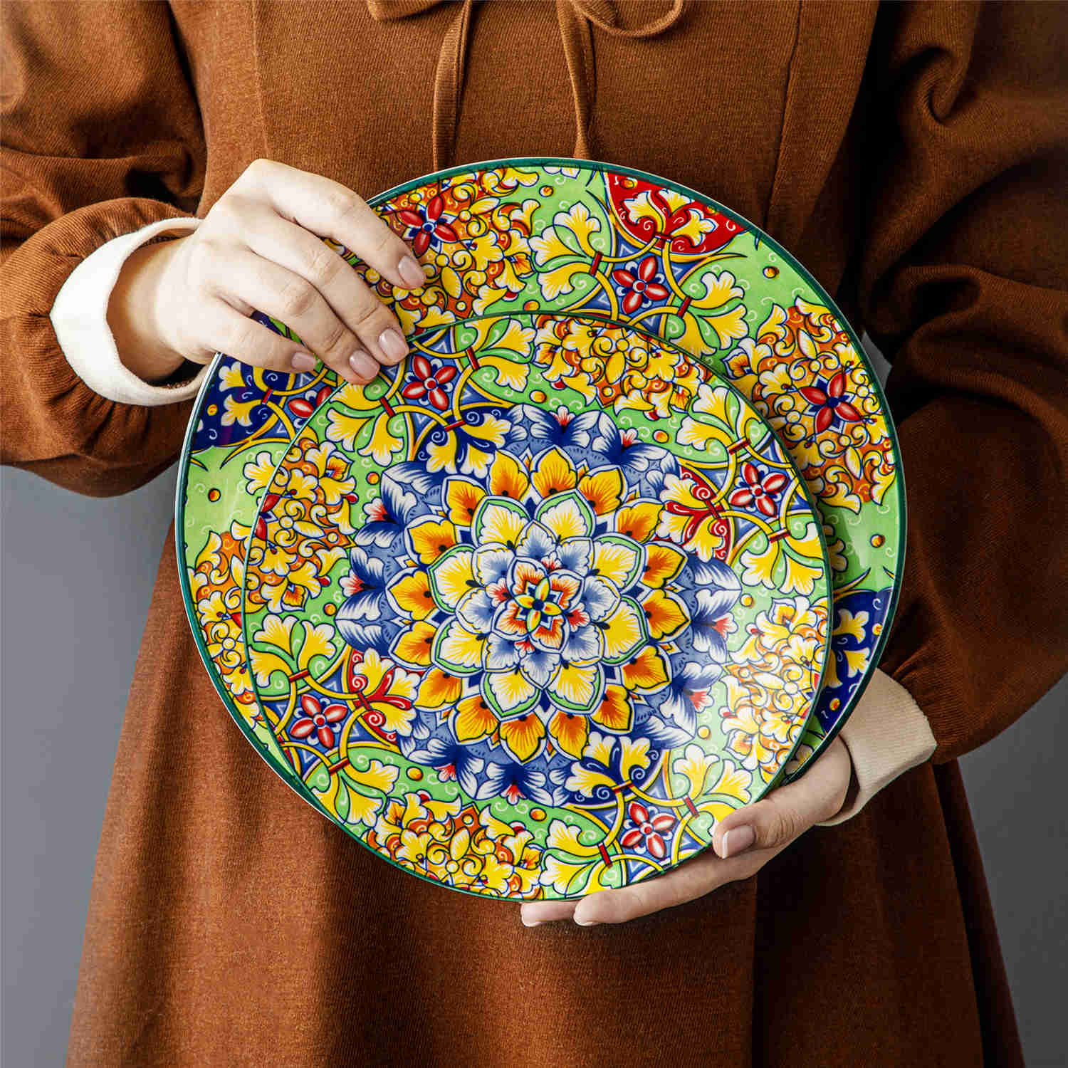 Simi 24 Piece Porcelain Dinnerware Set