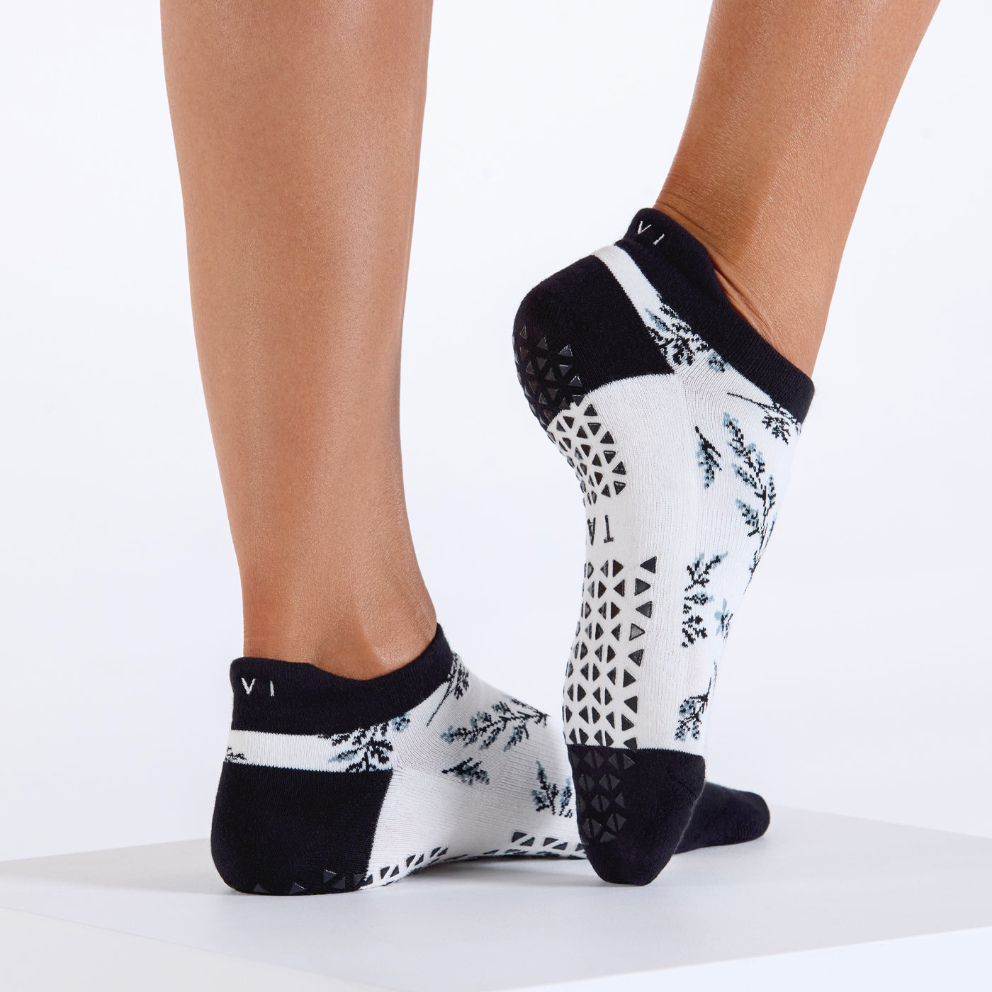 Savvy Grip Socks