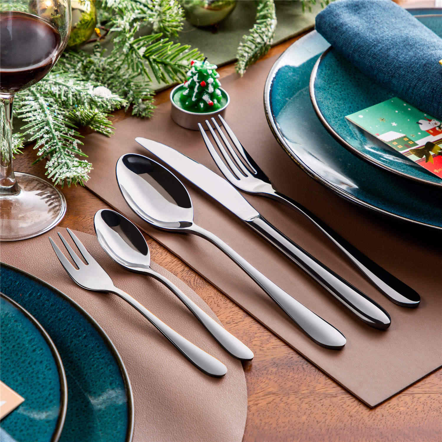 30 Piece Flatware Set Rounded Tip Service for 6