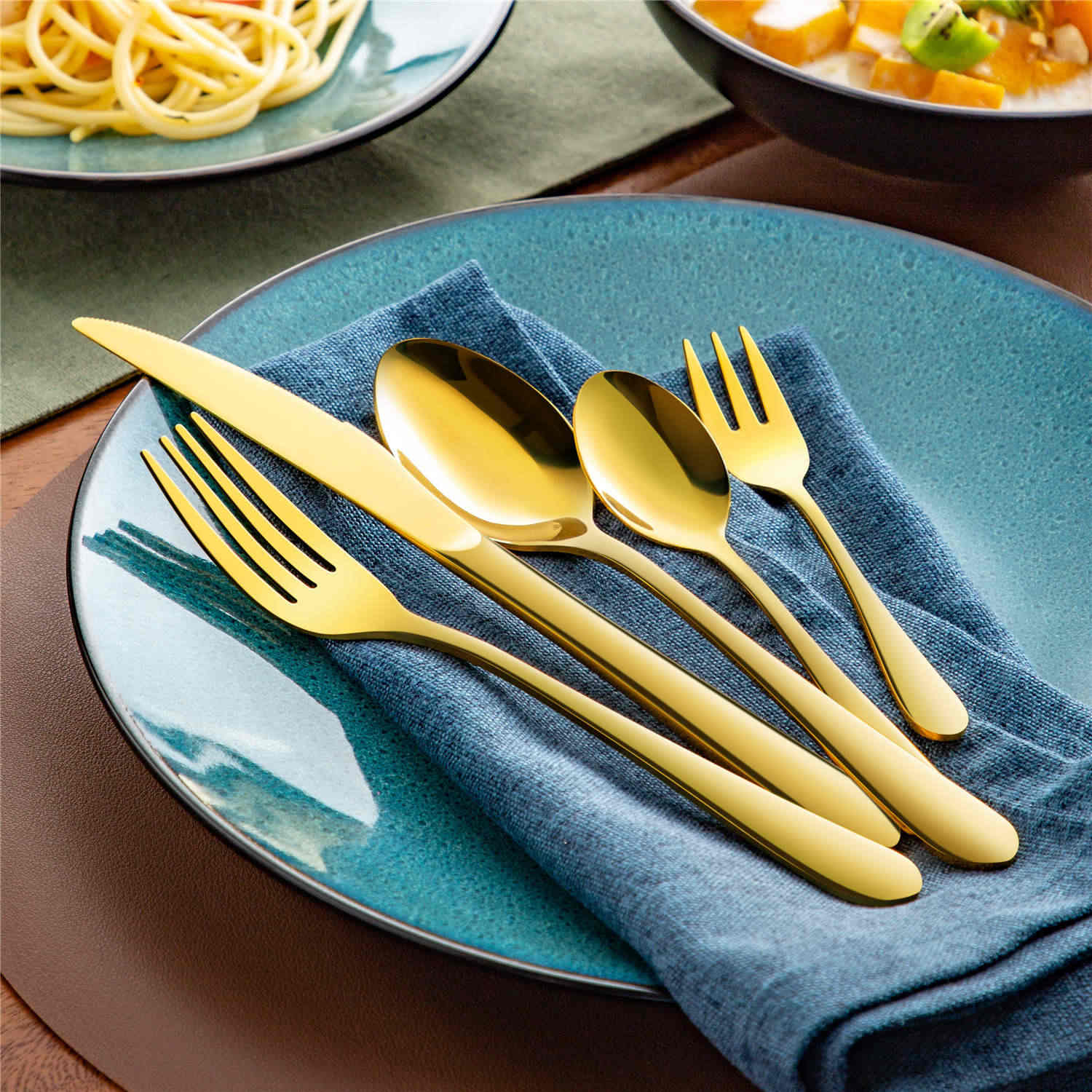 30 Piece Flatware Set Rounded Tip Service for 6