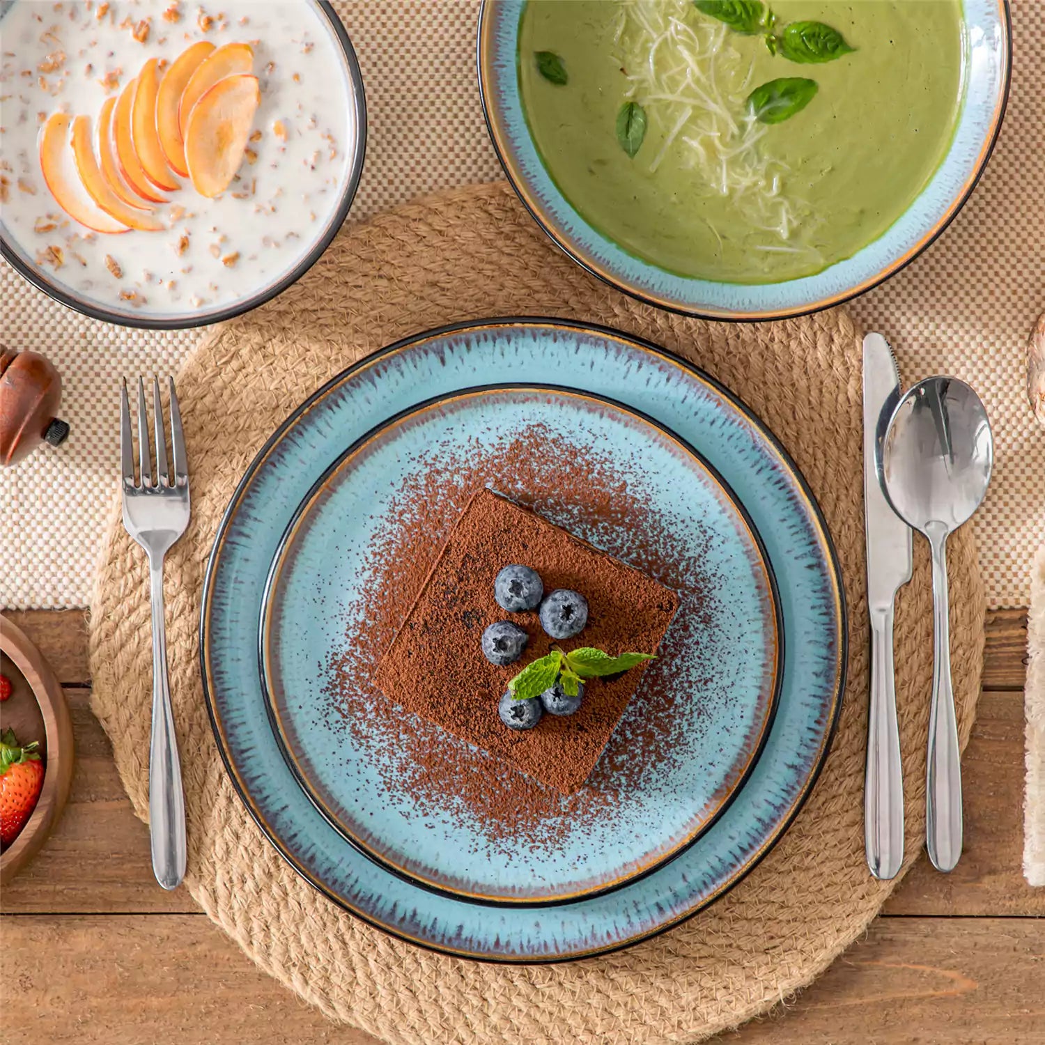 Amber 16 Piece Dinnerware Set