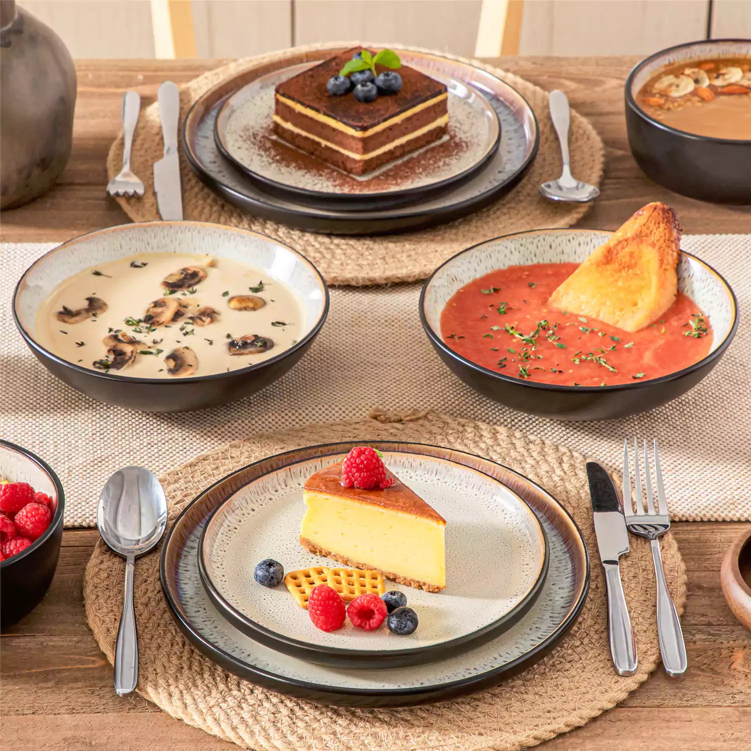 Amber 16 Piece Dinnerware Set