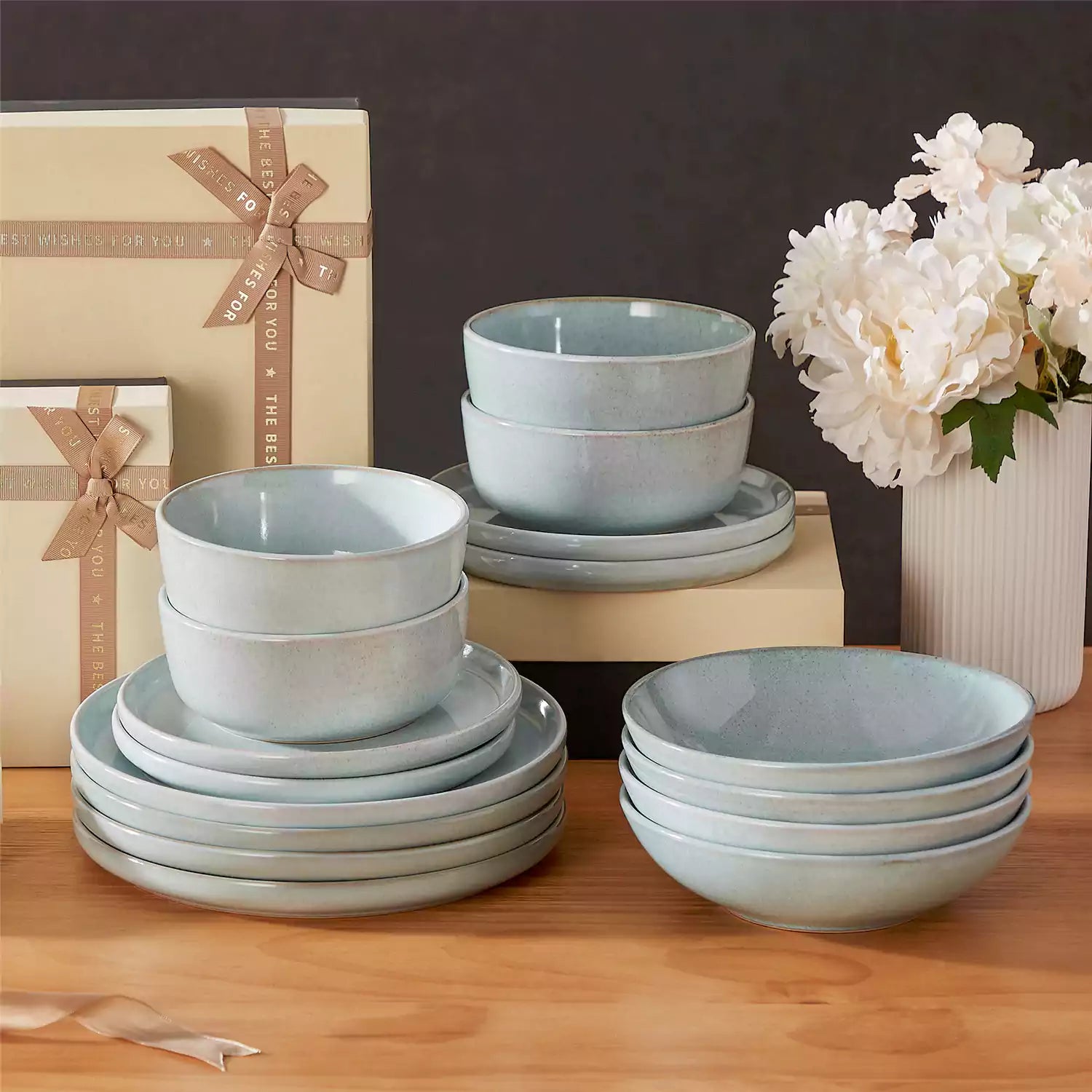 Anya 16 Piece Dinnerware Set