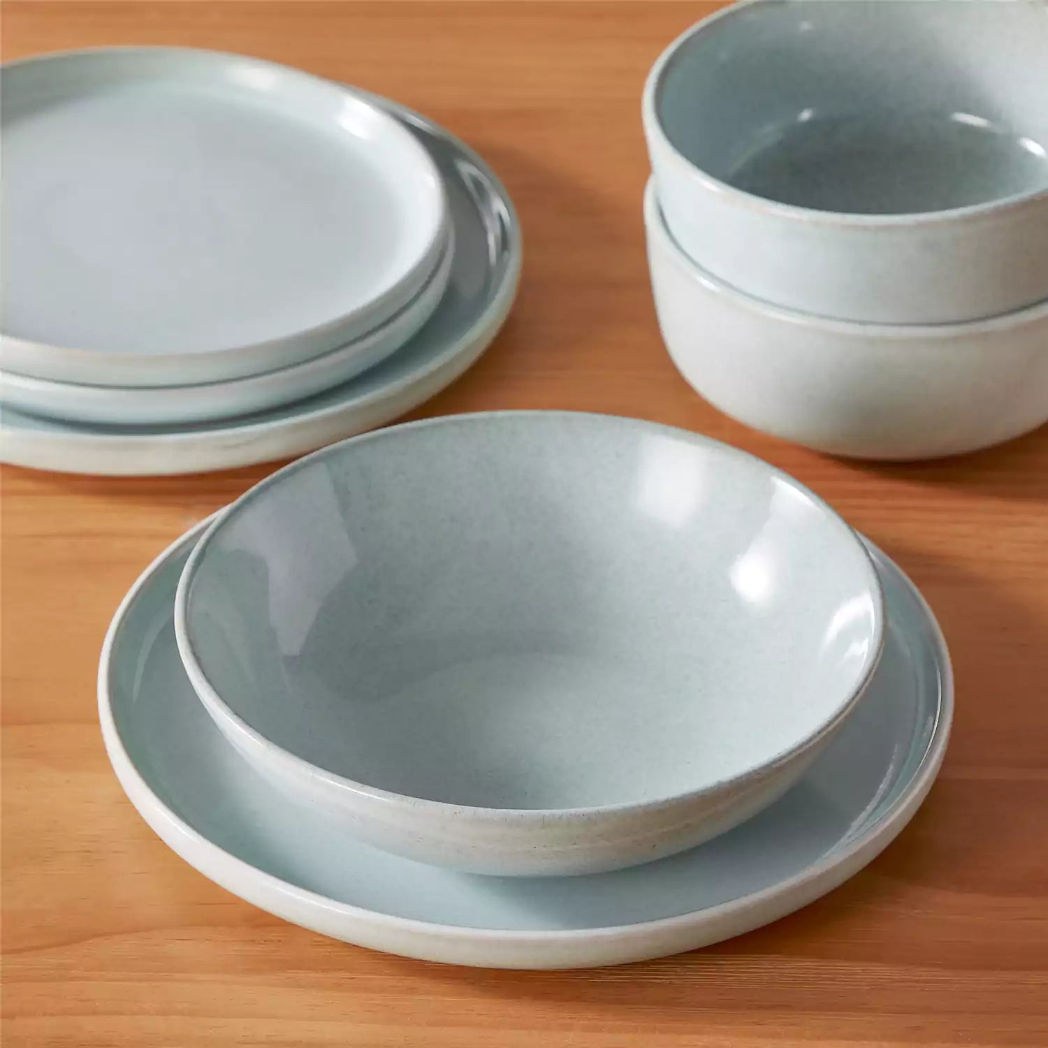 Anya 16 Piece Dinnerware Set