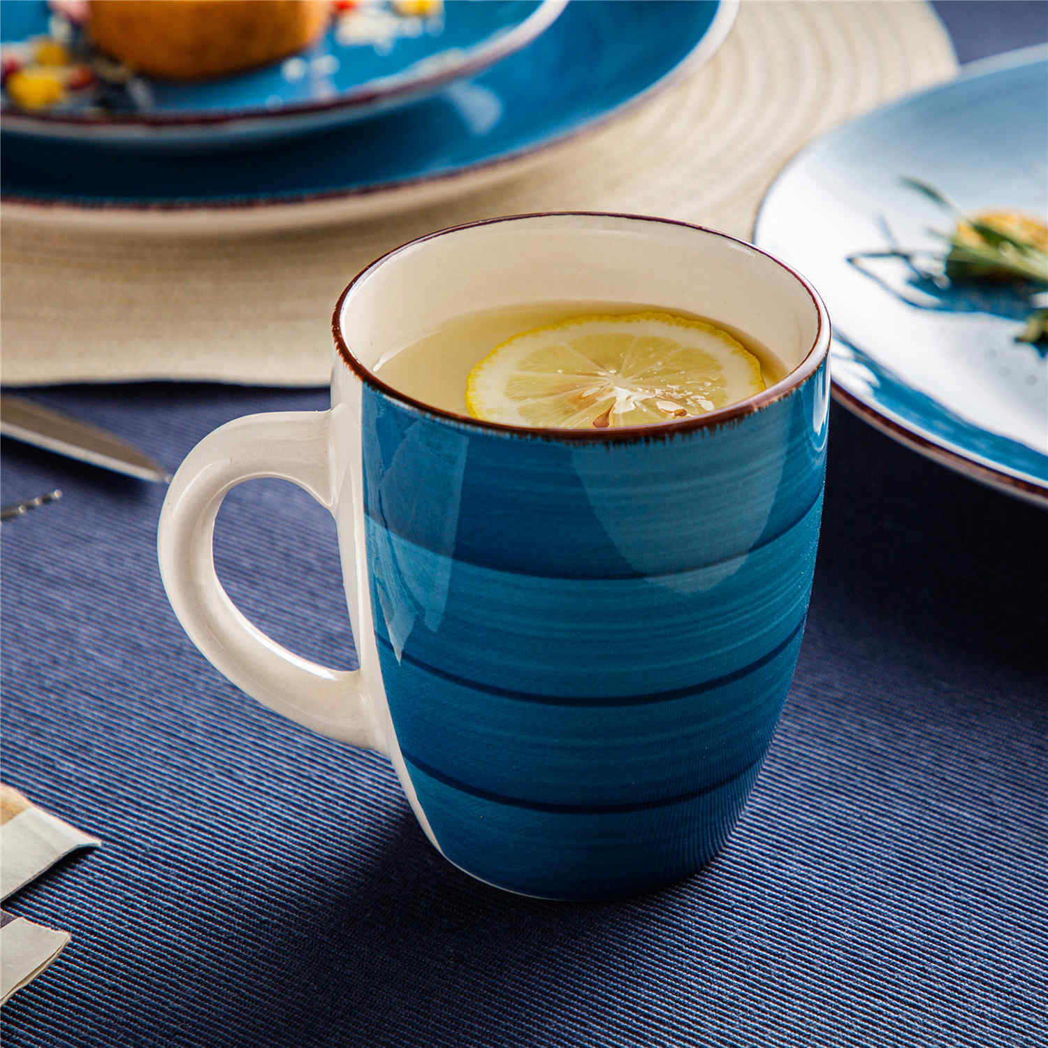 Bella 16 Piece Dinnerware Set