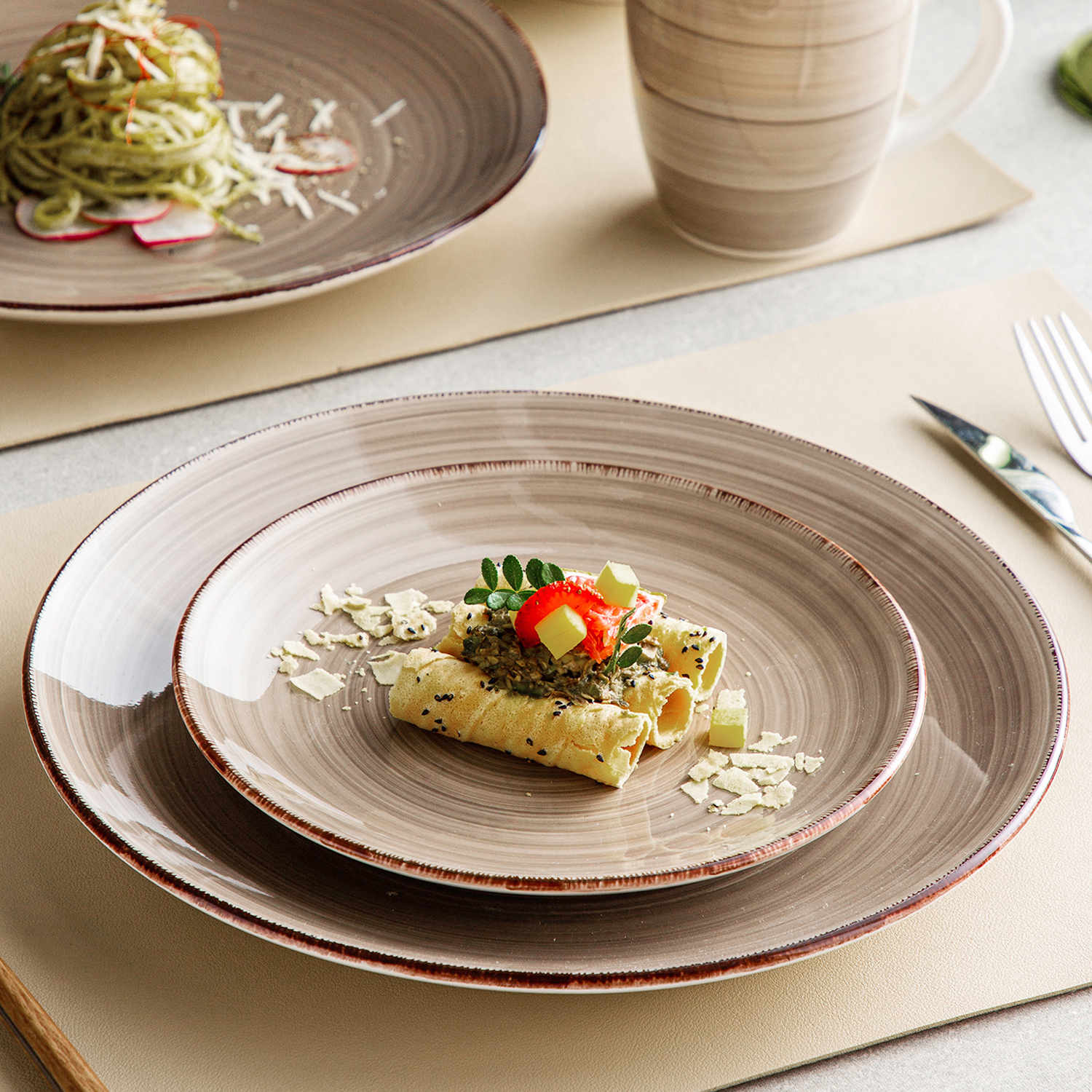 Bella 16 Piece Dinnerware Set