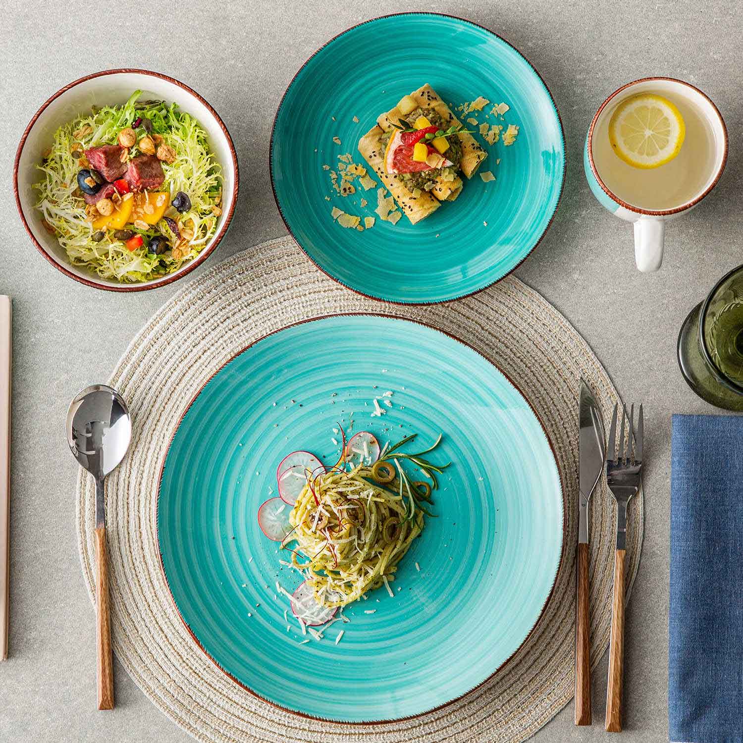 Bella 16 Piece Dinnerware Set