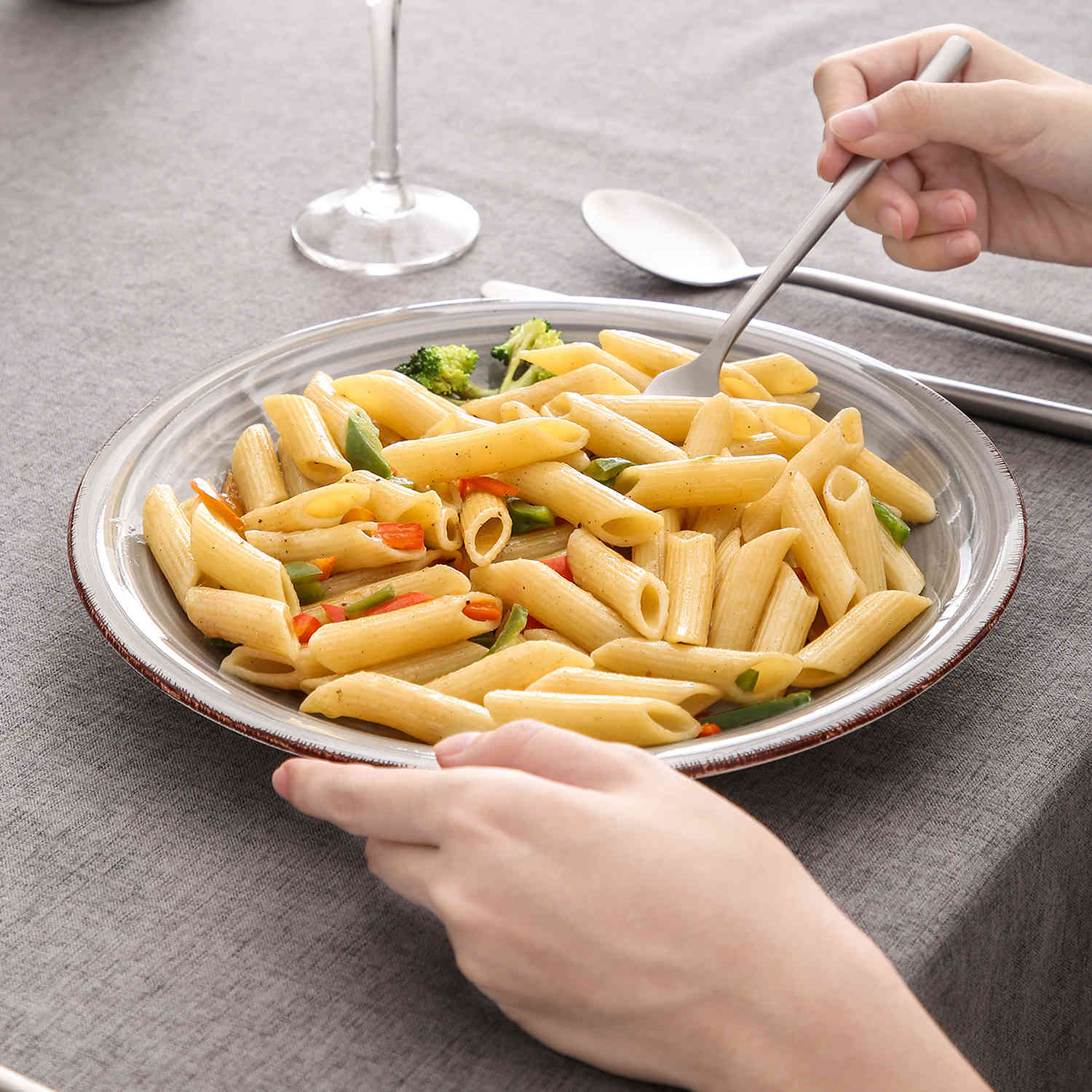 Bella Dinner Plates Set of 4