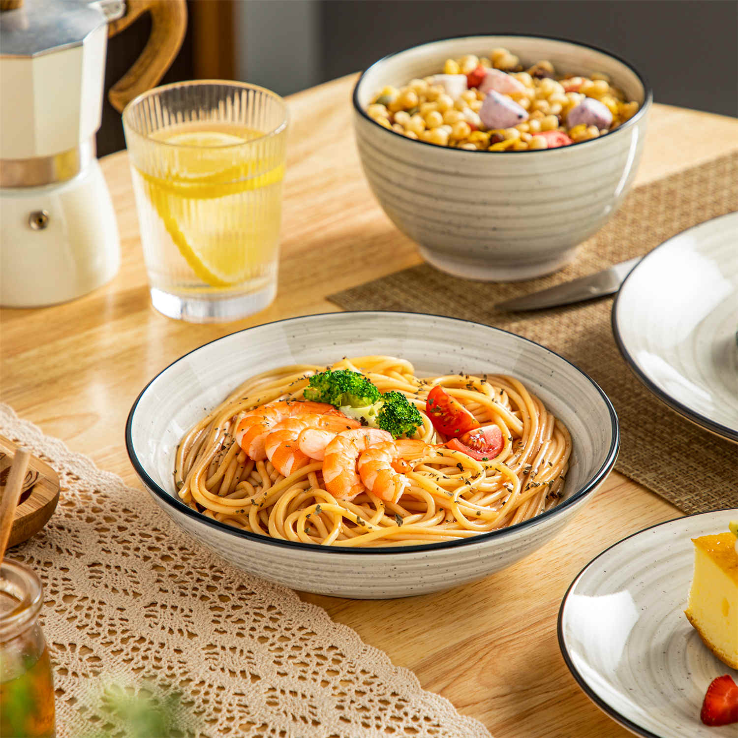 Bonbon Double-Sided 24 Piece Dinnerware Set