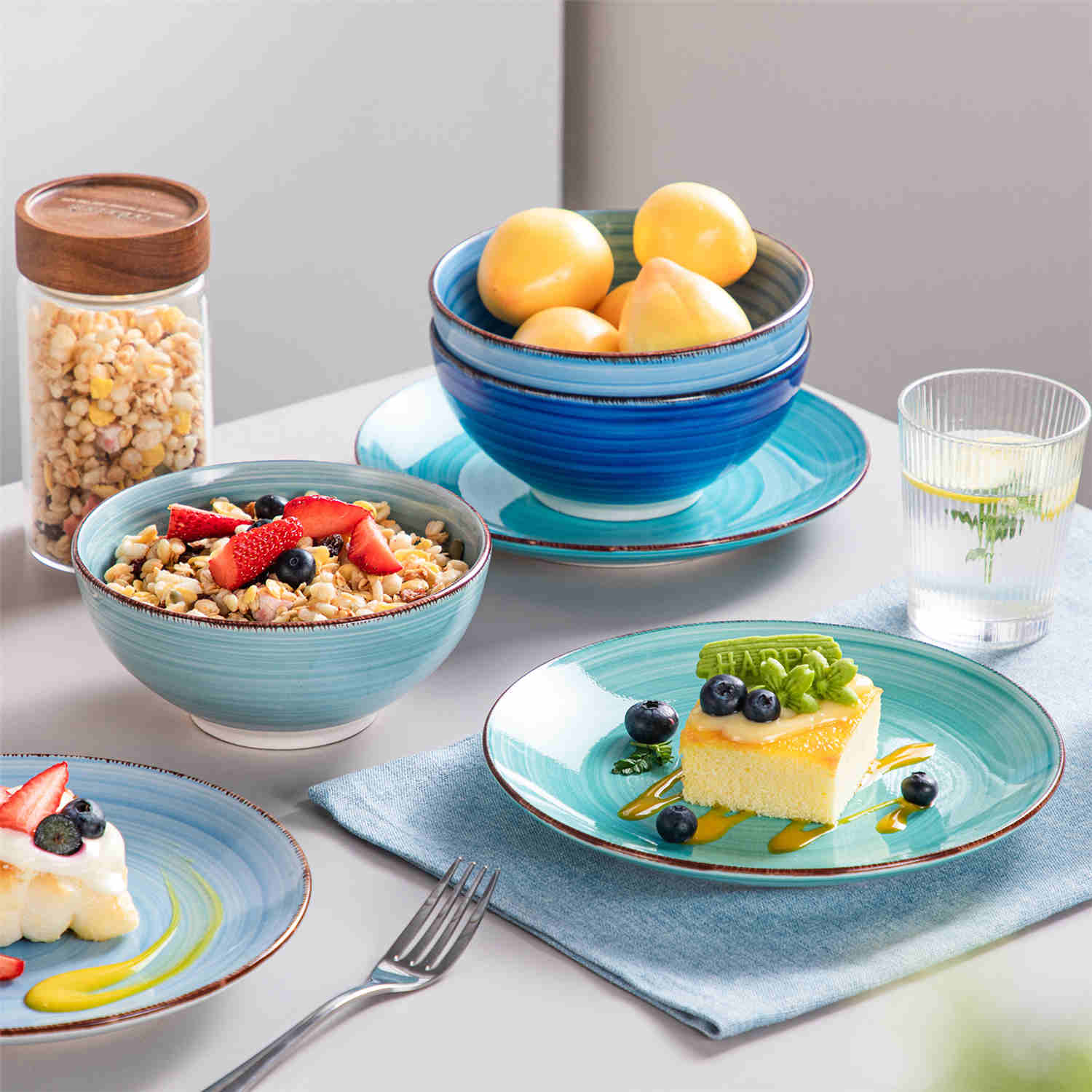 Bonita 24 Piece Dinnerware Set