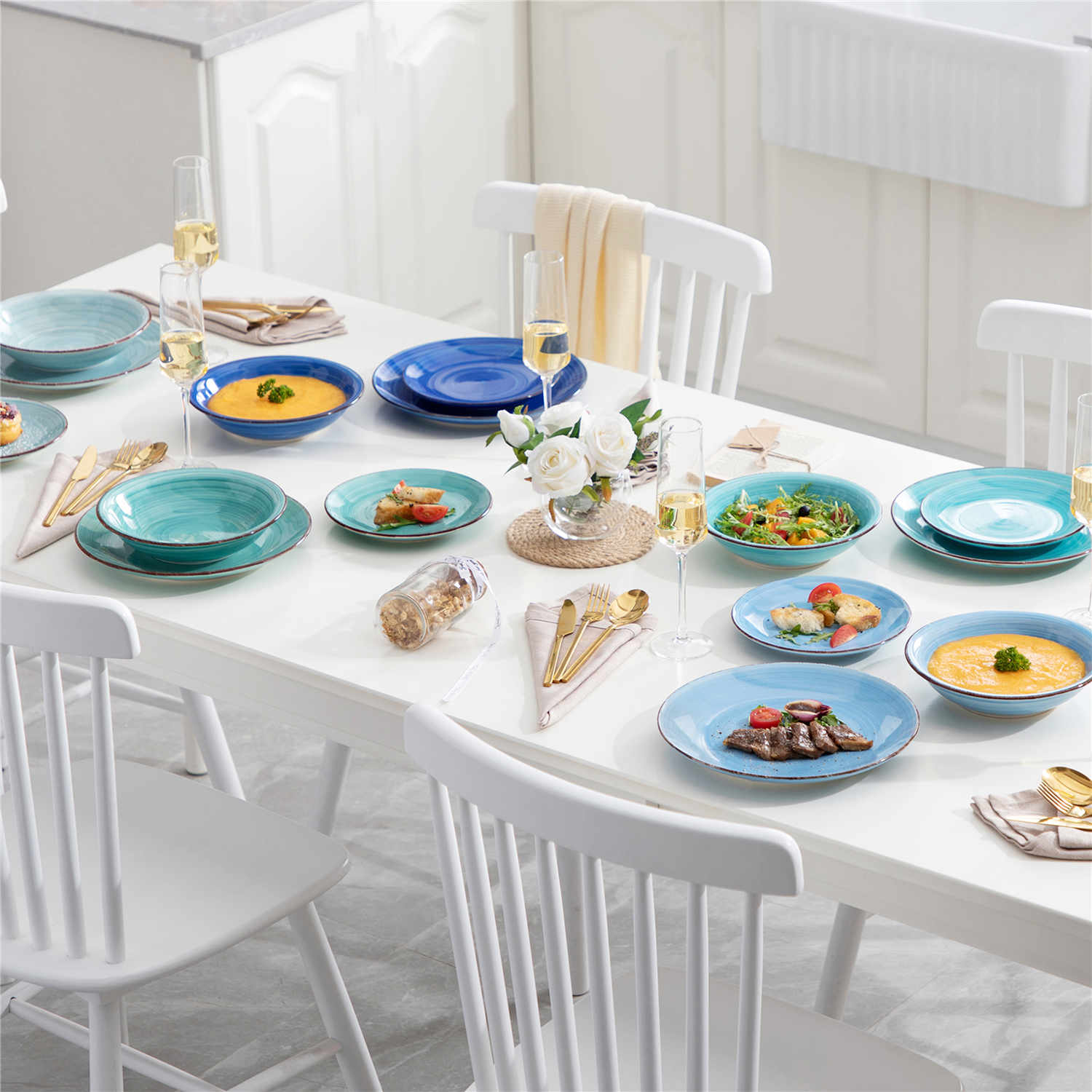 Bonita 18 Piece Dinnerware Set