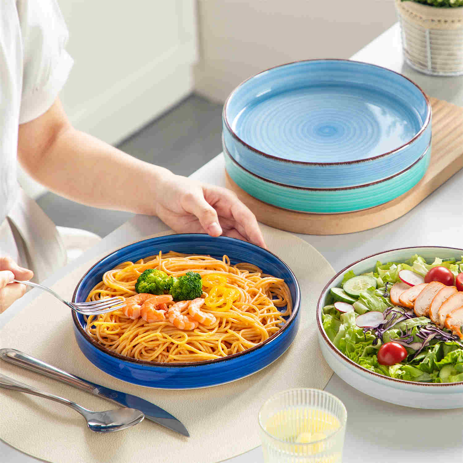 Bonita Straight-Edge Pasta Bowls Set of 4