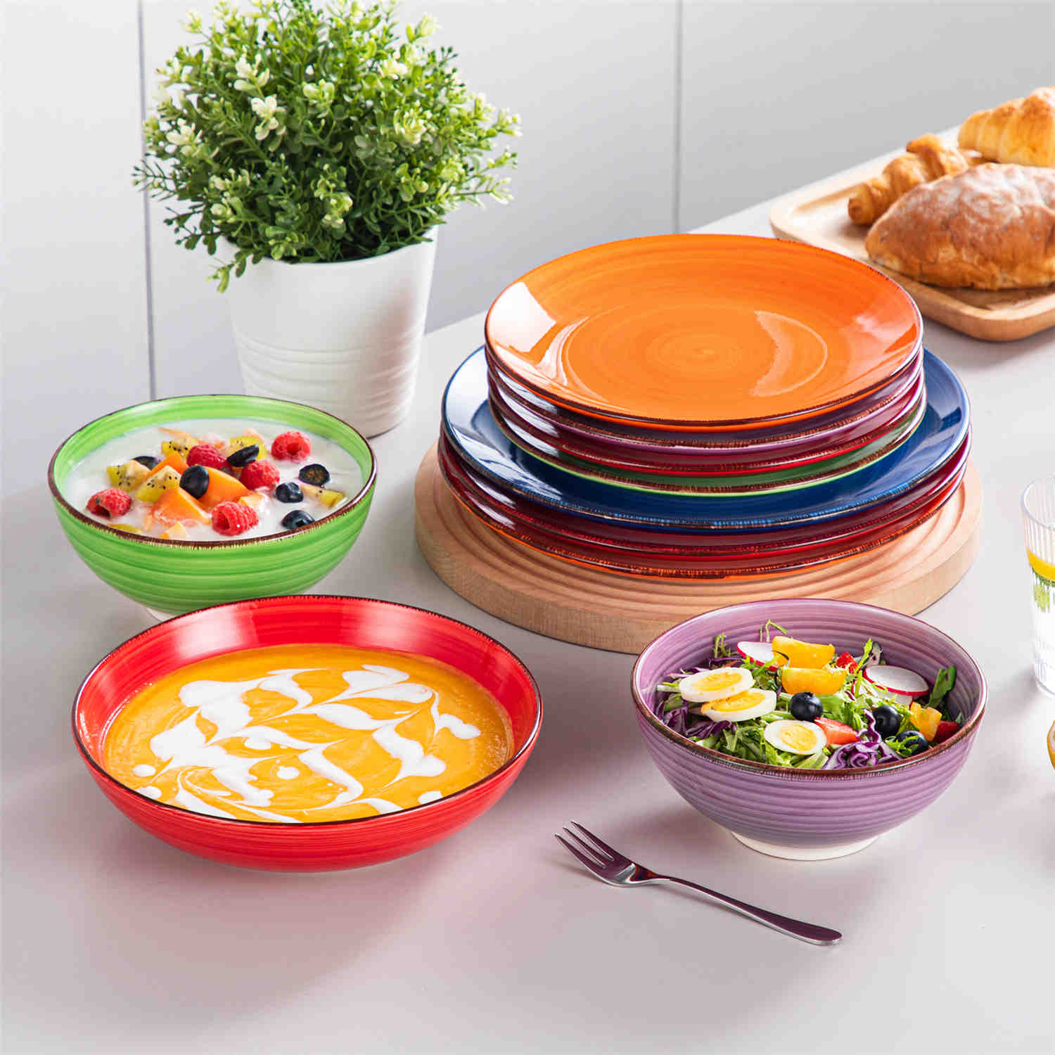 Bonita 24 Piece Dinnerware Set
