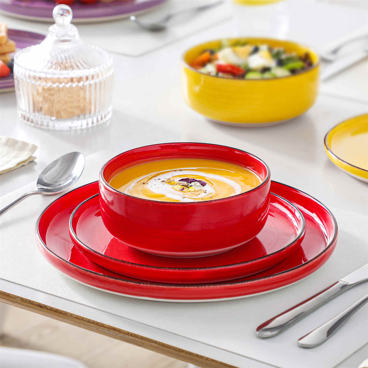 Bonita Lipped-Edge 12 Piece Dinnerware Set