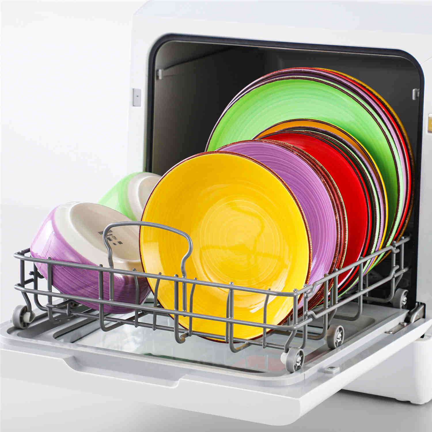 Bonita Lipped-Edge 16 Piece Dinnerware Set