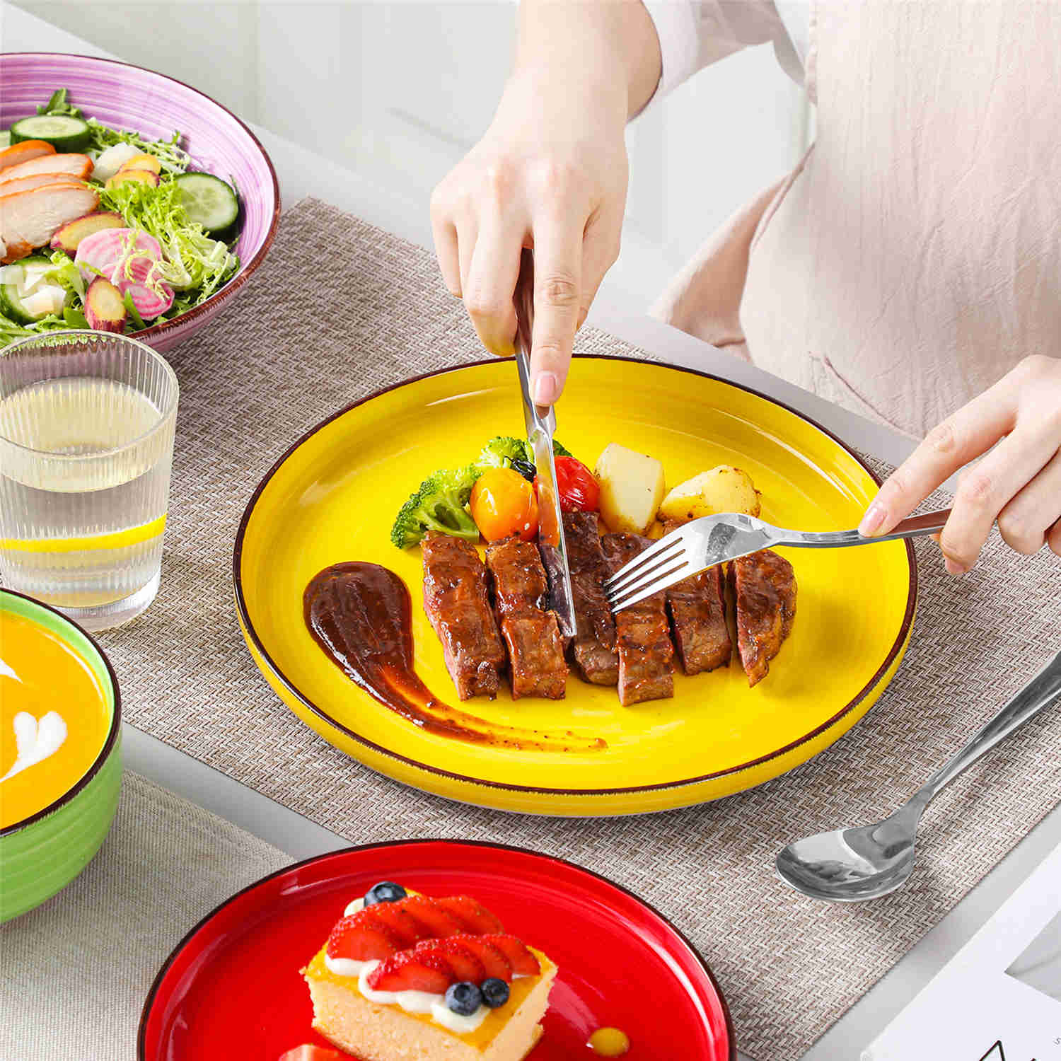 Bonita Lipped-Edge 16 Piece Dinnerware Set