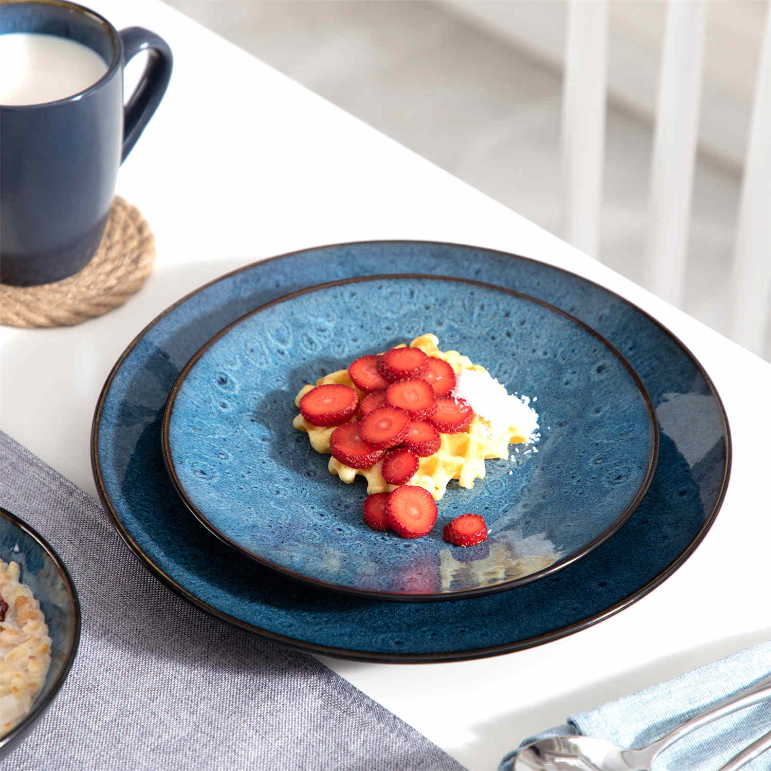 Bubble 16 Piece Dinnerware Set