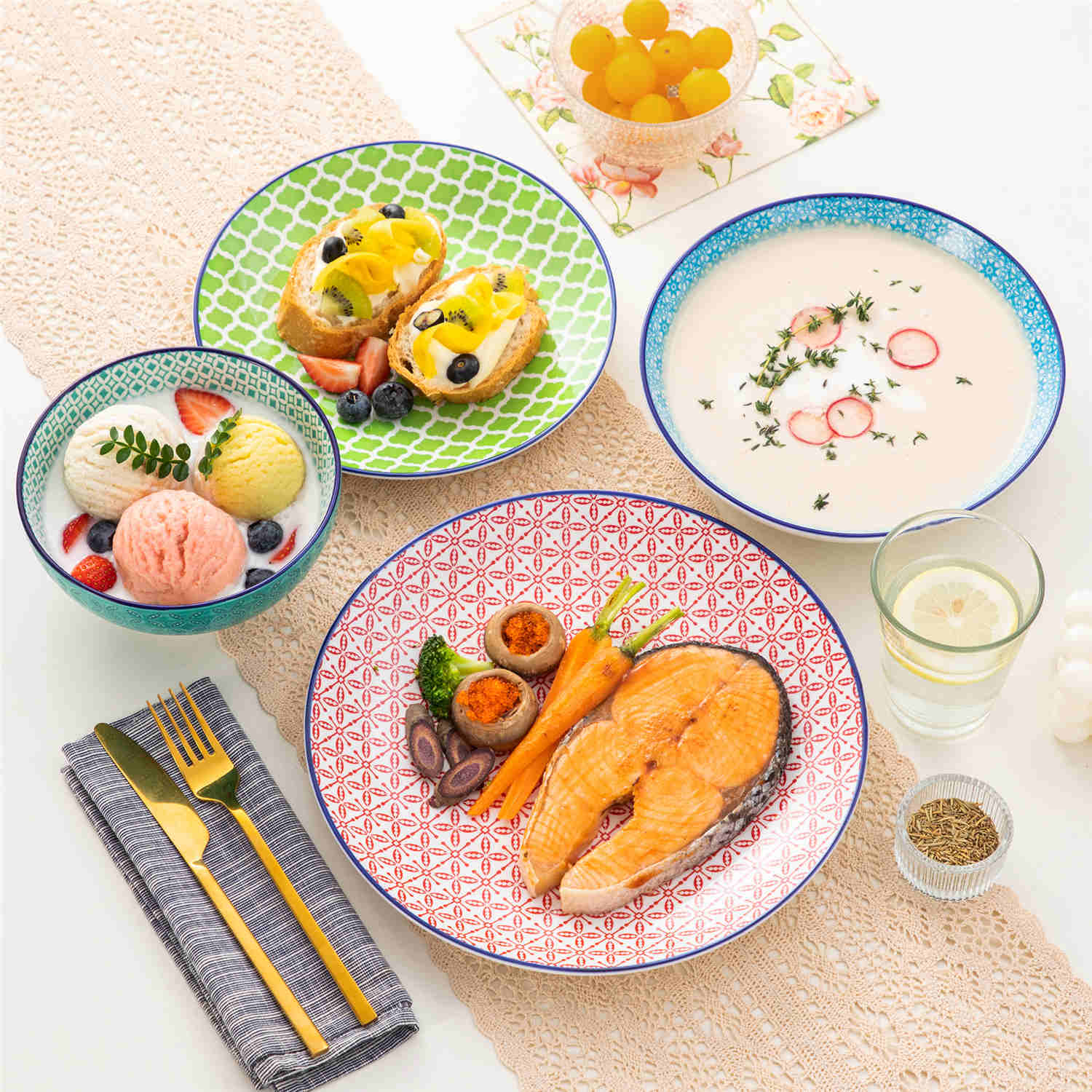 Macaron 16 Piece Dinnerware Set with Soup Bowls