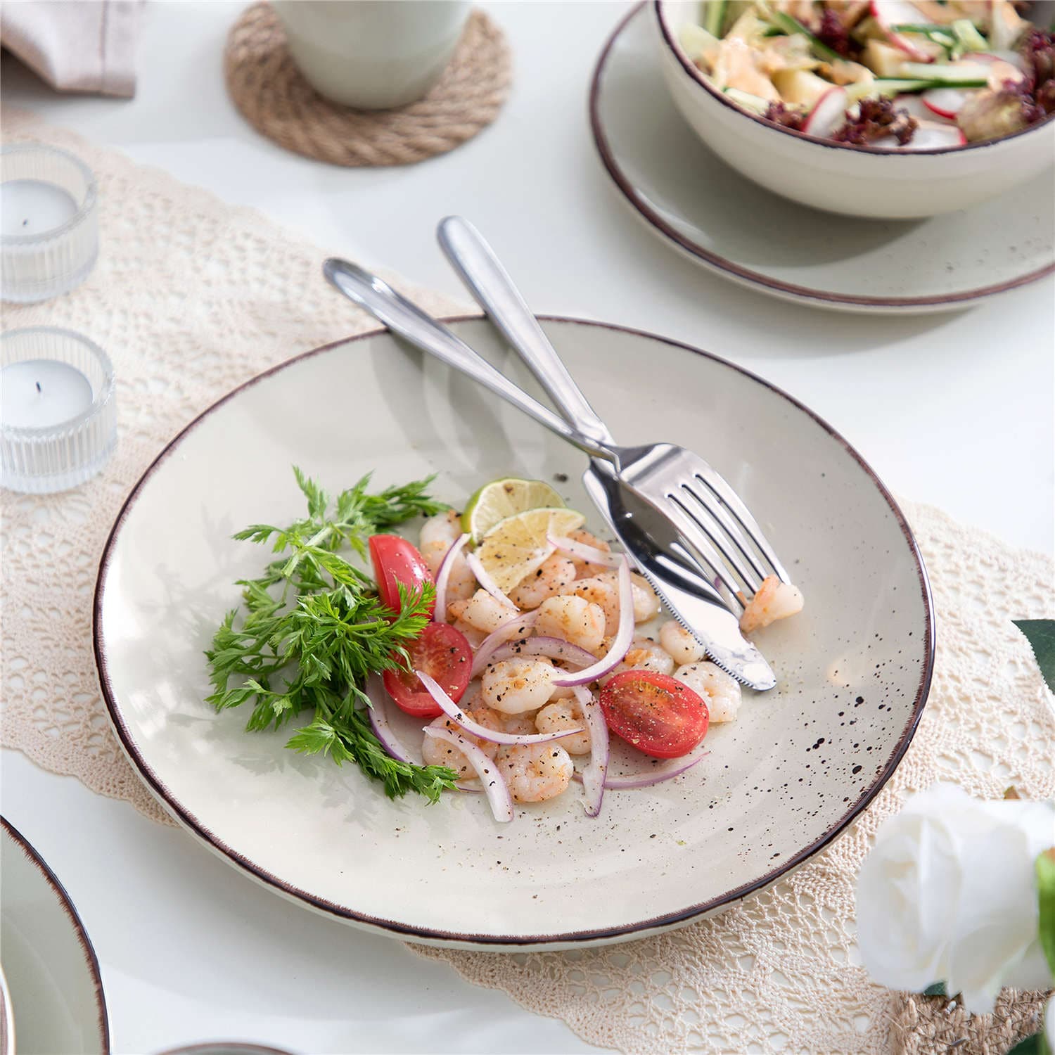 Navia 16 Piece Dinnerware Set