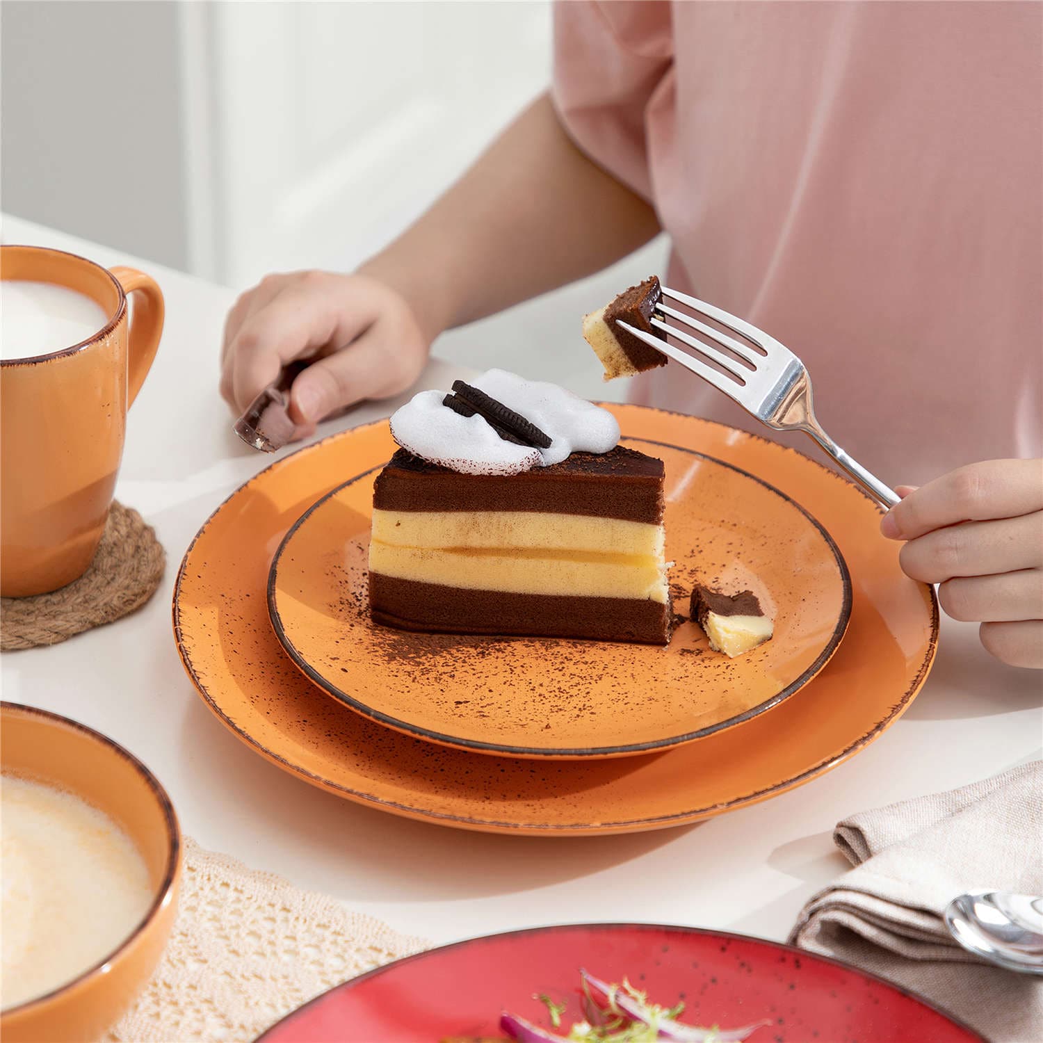 Navia 16 Piece Dinnerware Set