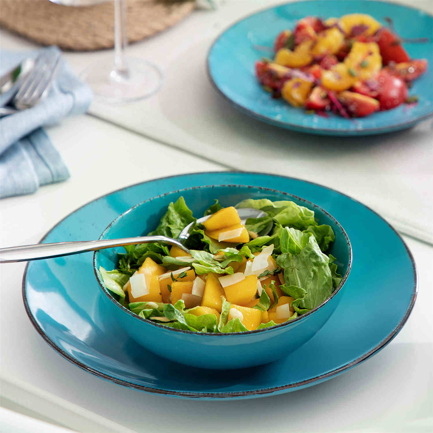 Navia 16 Piece Dinnerware Set