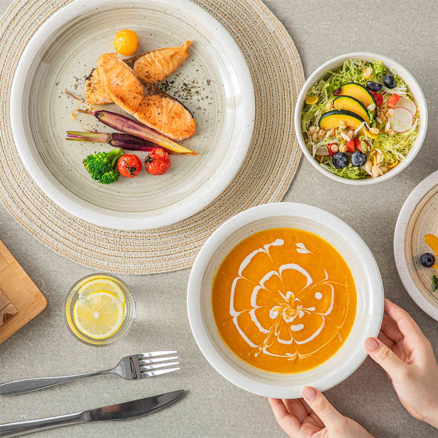 Ori 16 Piece Dinnerware Set