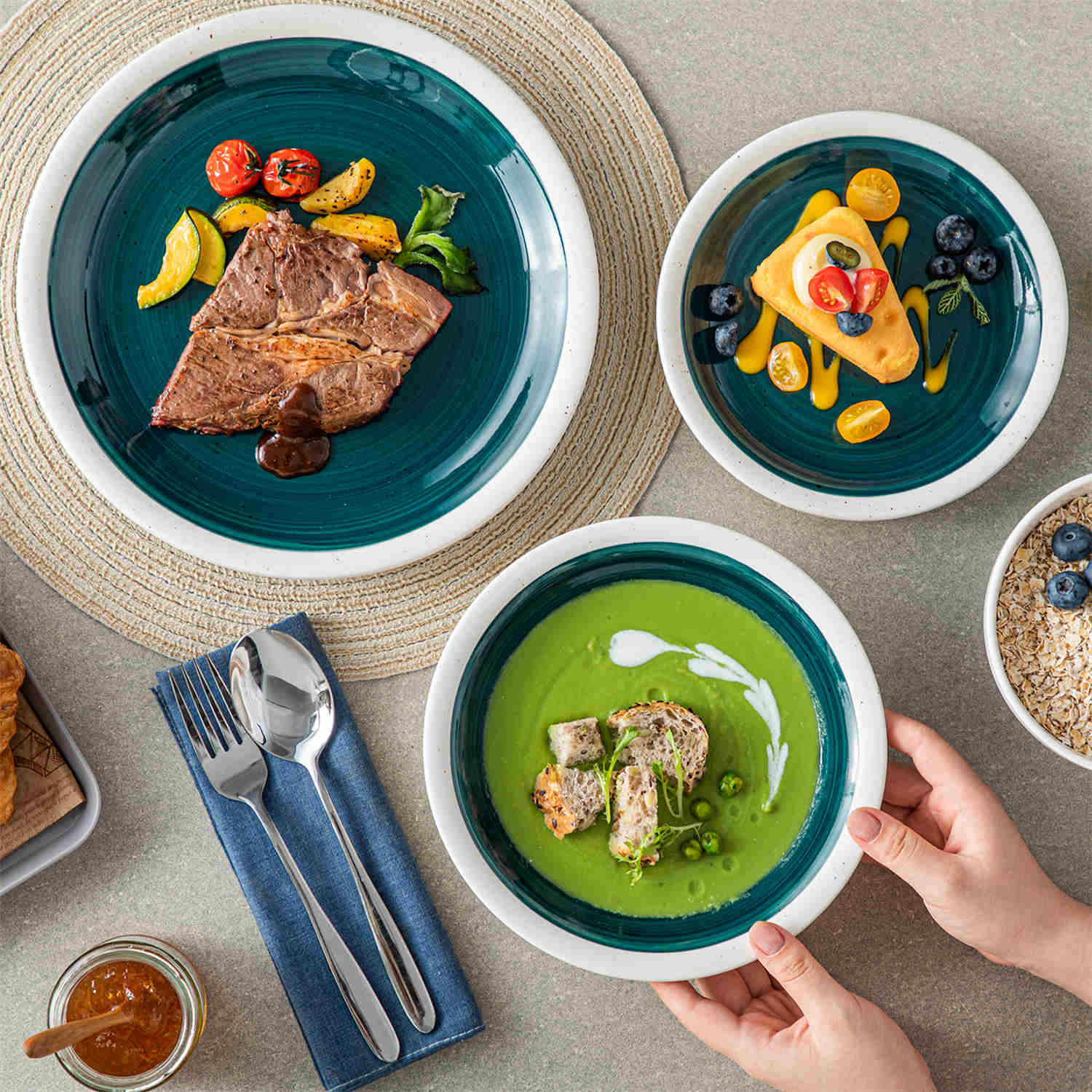 Ori 16 Piece Dinnerware Set