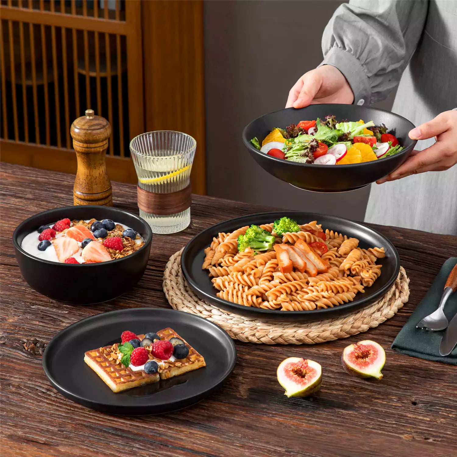 Playa 24 Piece Matte Dinnerware Set