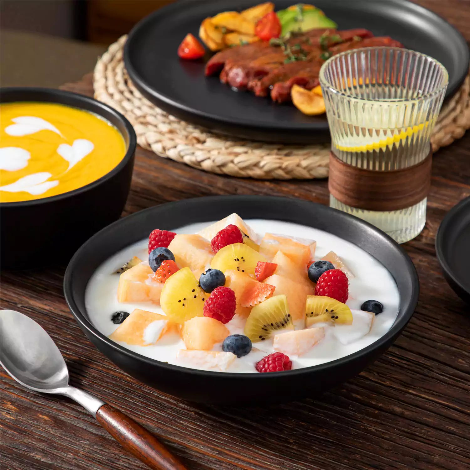 Playa 24 Piece Matte Dinnerware Set