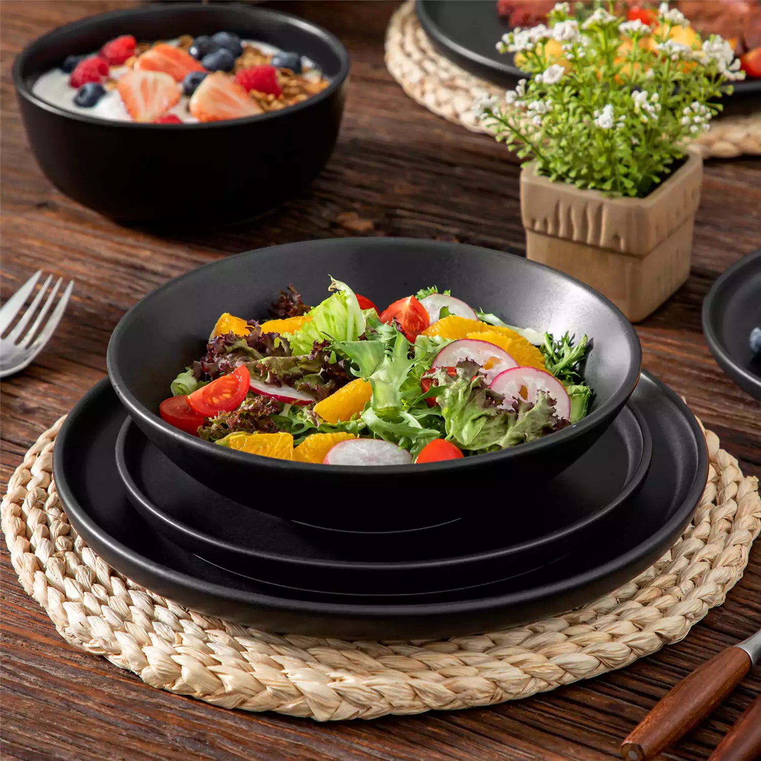 Playa 24 Piece Matte Dinnerware Set