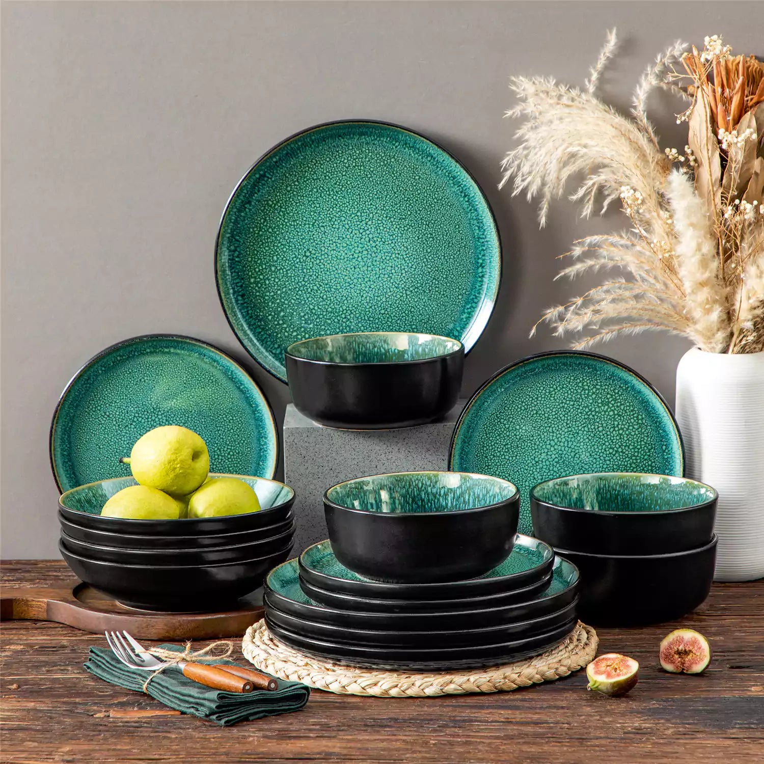 Playa 16 Piece Glossy Dinnerware Set