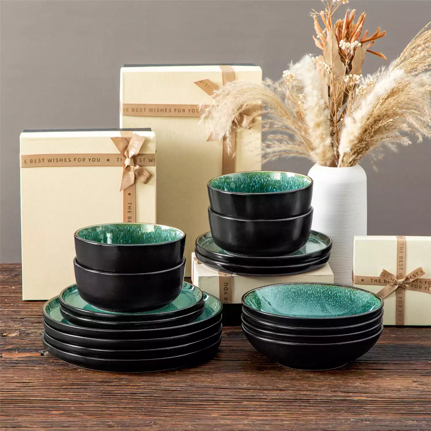 Playa 16 Piece Glossy Dinnerware Set