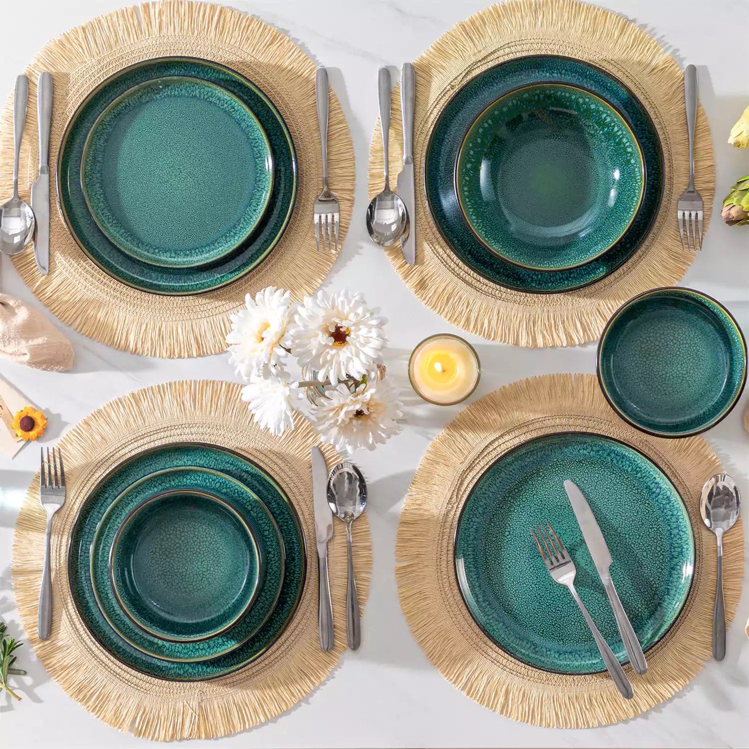 Playa 24 Piece Glossy Dinnerware Set