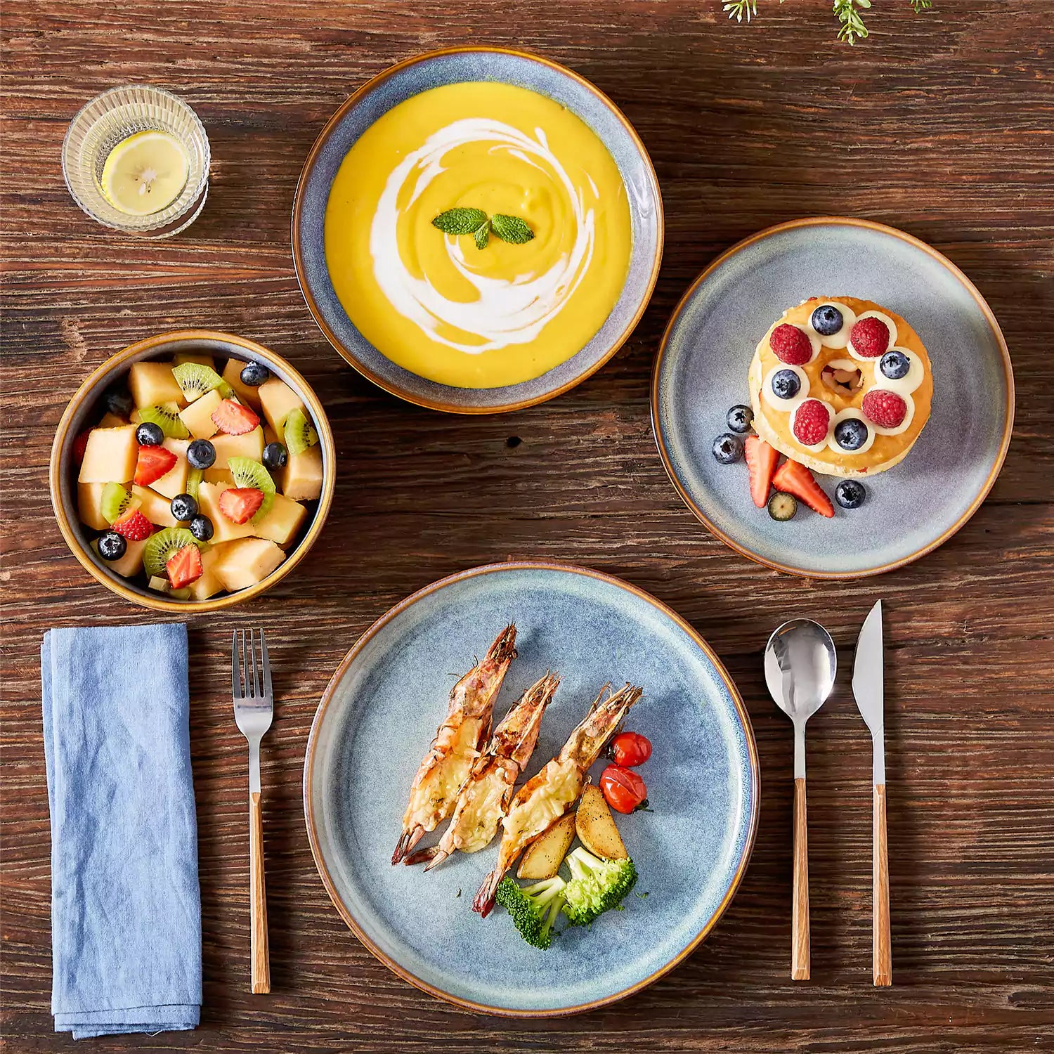 Playa 16 Piece Glossy Dinnerware Set