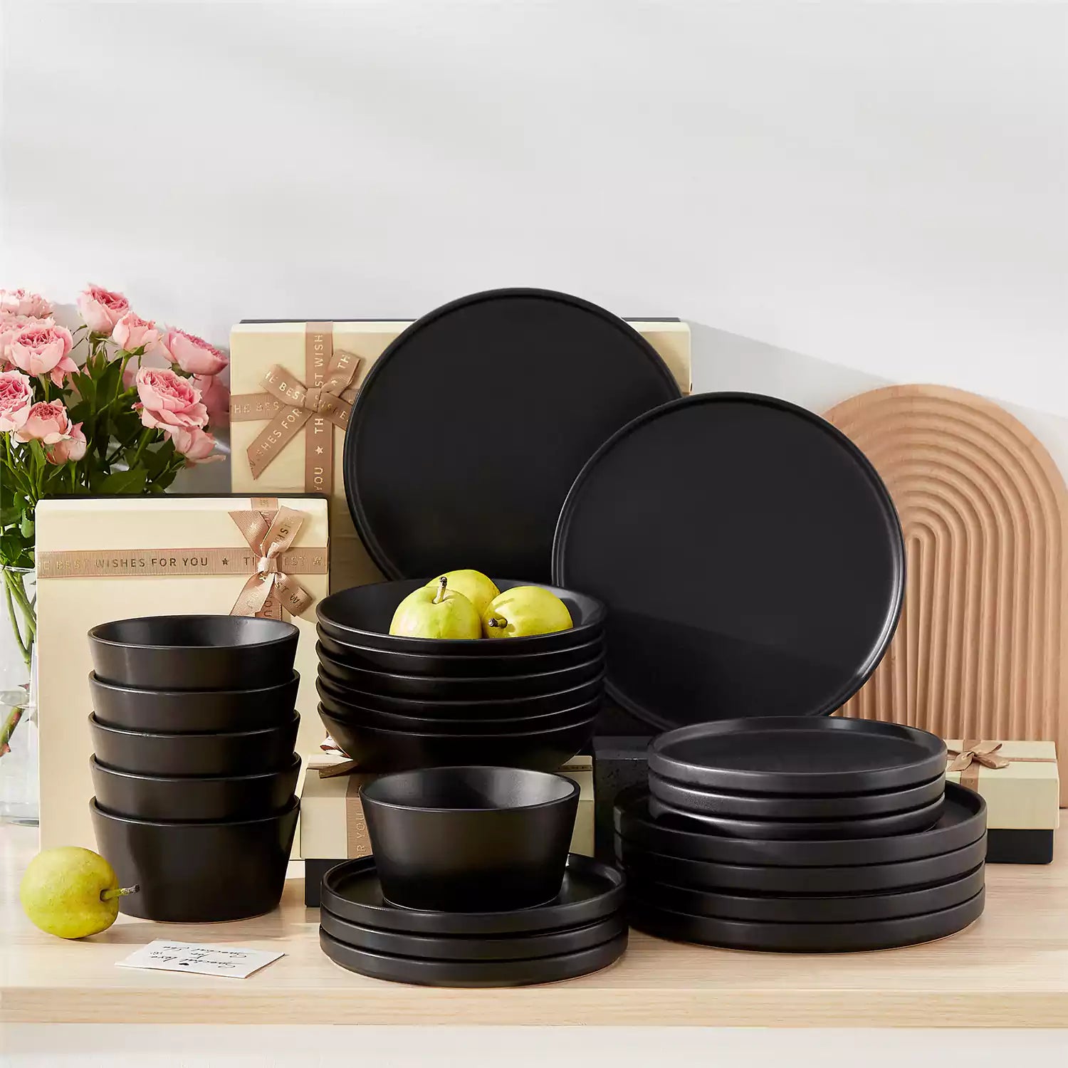 Playa 24 Piece Matte Dinnerware Set