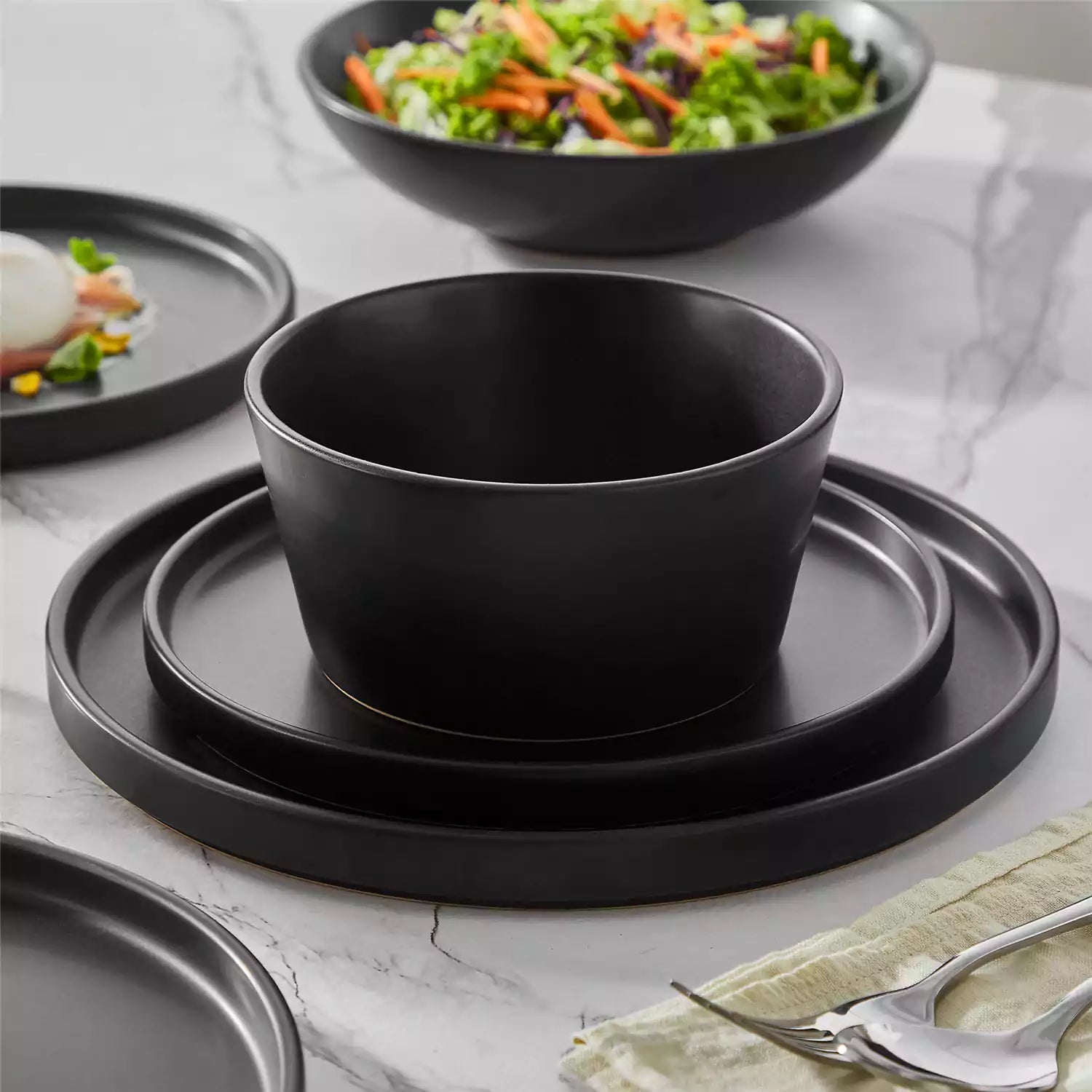 Playa 24 Piece Matte Dinnerware Set