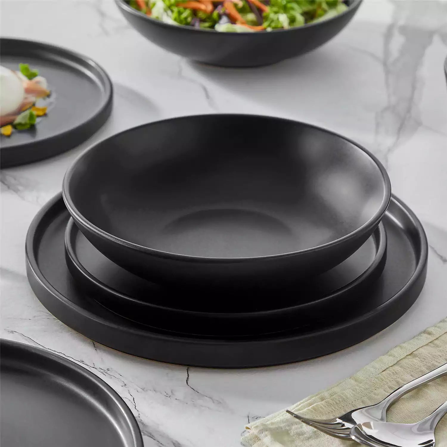 Playa 24 Piece Matte Dinnerware Set