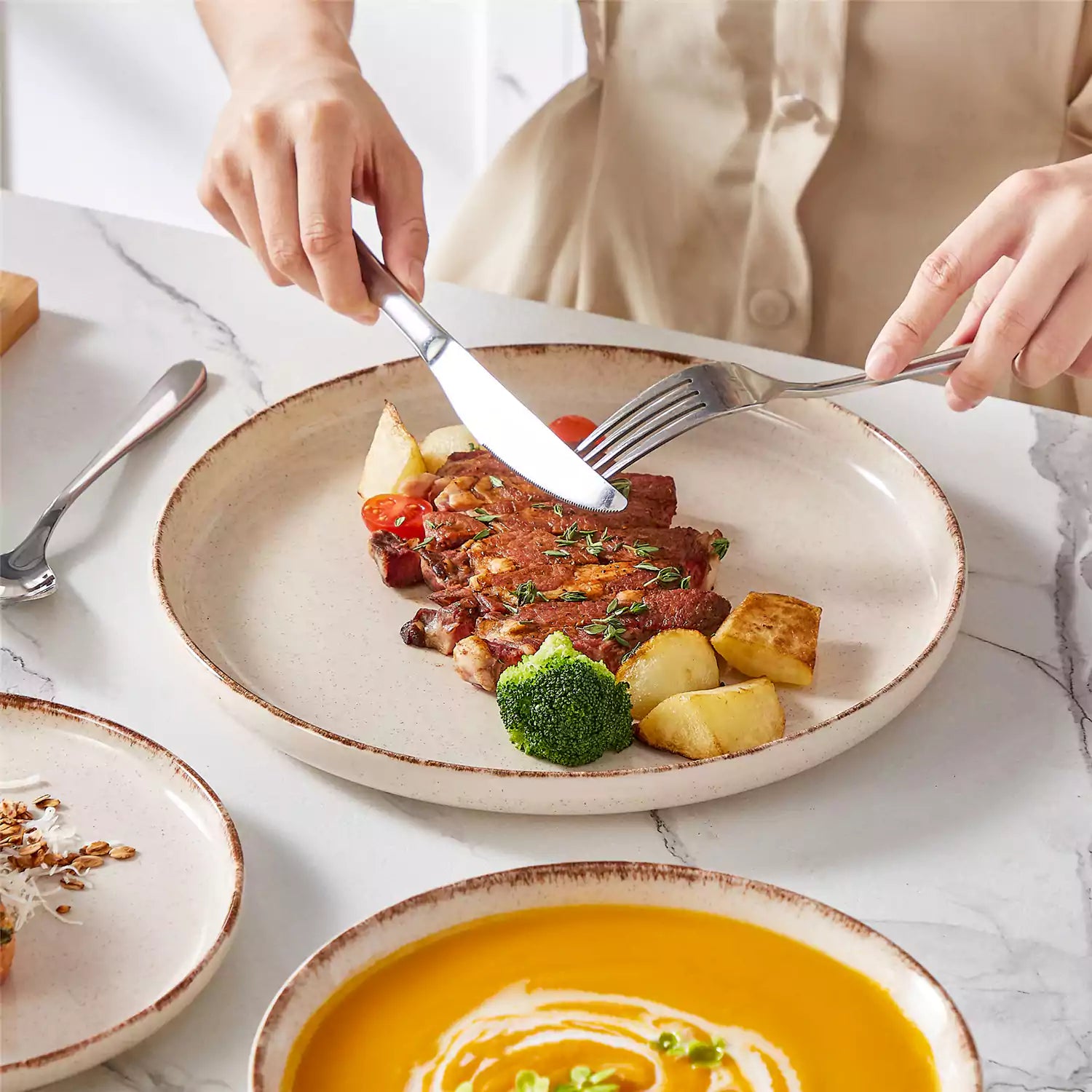 Plays 24 Piece Dinnerware Set